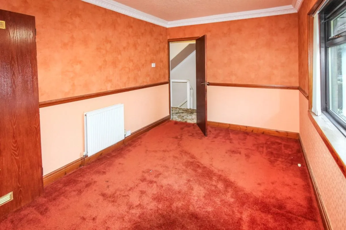 Online Property Auction in London: Rokeby Drive, Sheffield, S5 9JT | Auction ends 22/10/2025, a Guide Price of £50,000+.