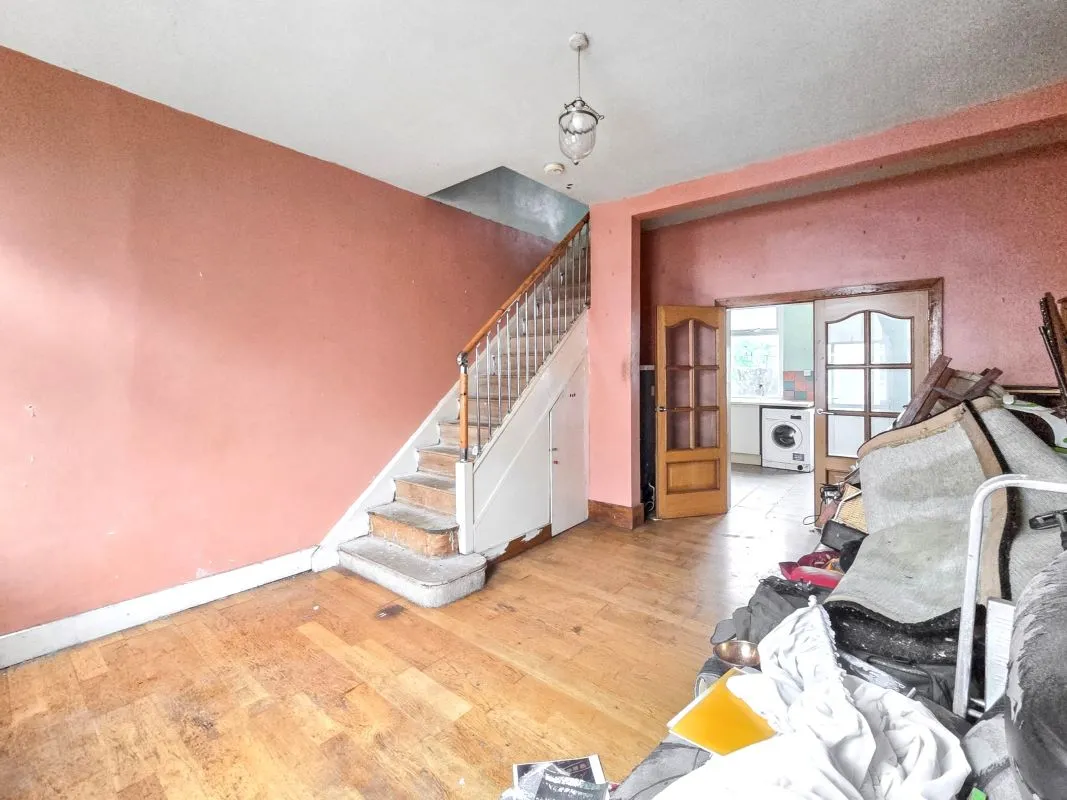Online Property Auction in London: Victoria Street, Longridge, Preston, PR3 3EH | Auction ends 22/10/2025, a Guide Price of £30,000+.