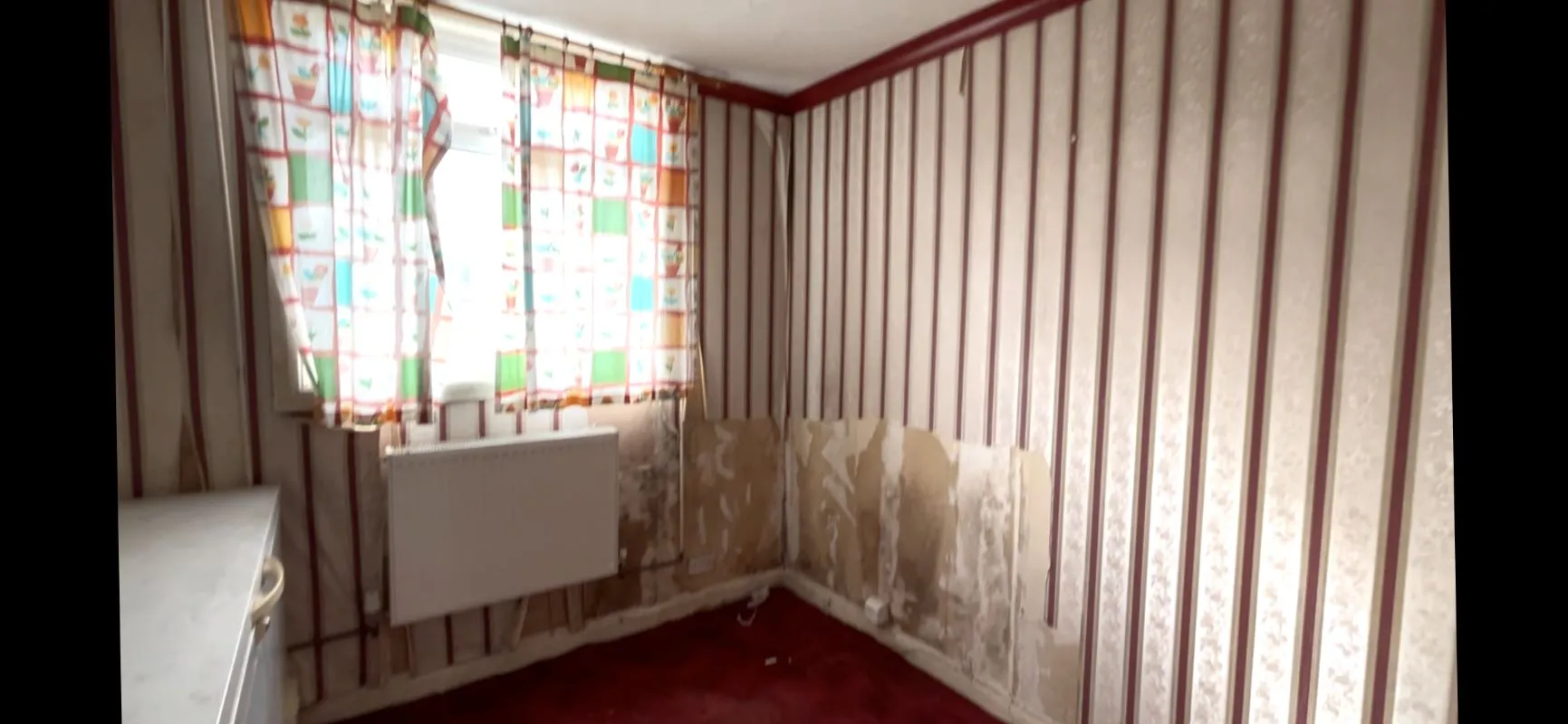 Online Property Auction in London: Albion Road, Great Yarmouth, NR30 2JD | Auction ends 22/10/2025, a Guide Price of £60,000+.