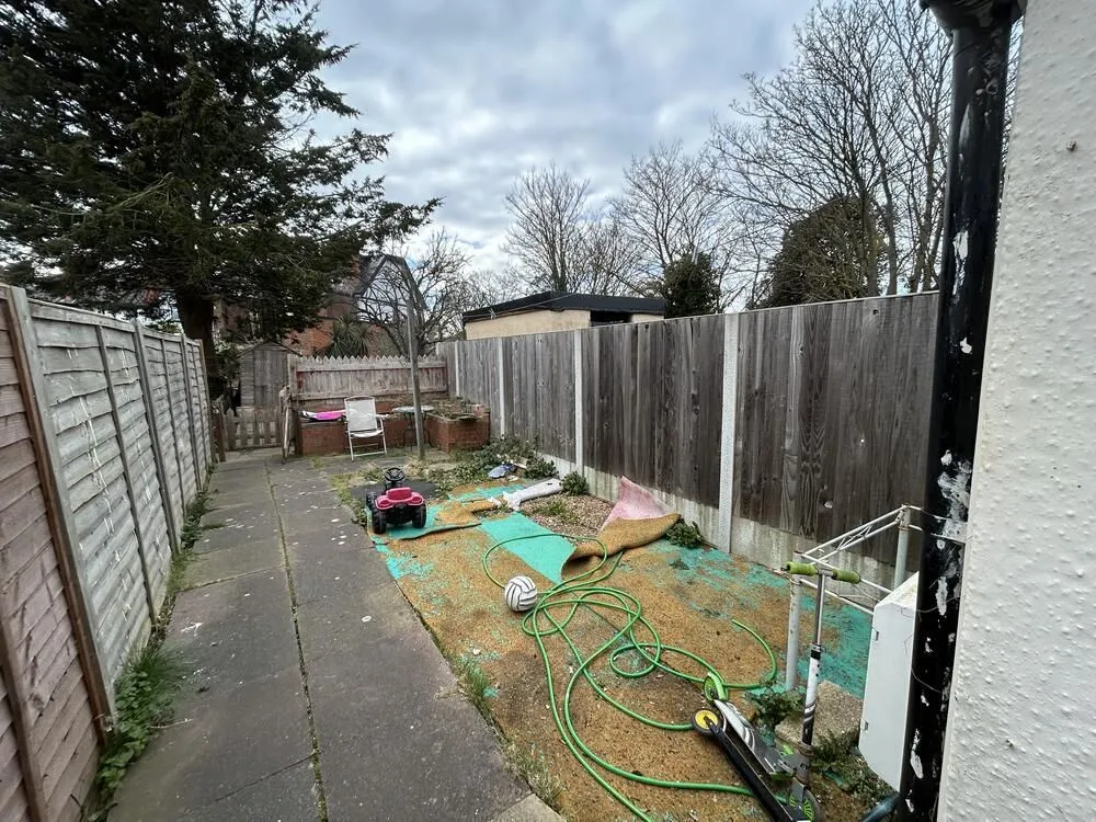Online Property Auction in London: All Saints Avenue, Margate, CT9 5TG | Auction ends 22/10/2025, a Guide Price of £125,000+.