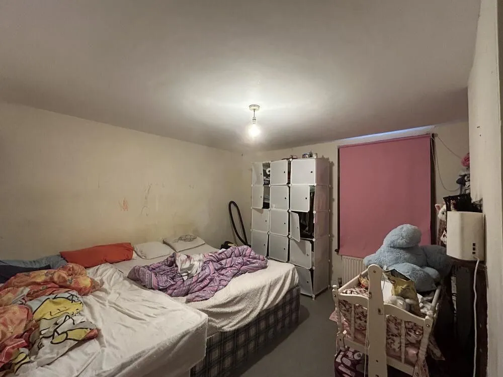 Online Property Auction in London: All Saints Avenue, Margate, CT9 5TG | Auction ends 22/10/2025, a Guide Price of £125,000+.