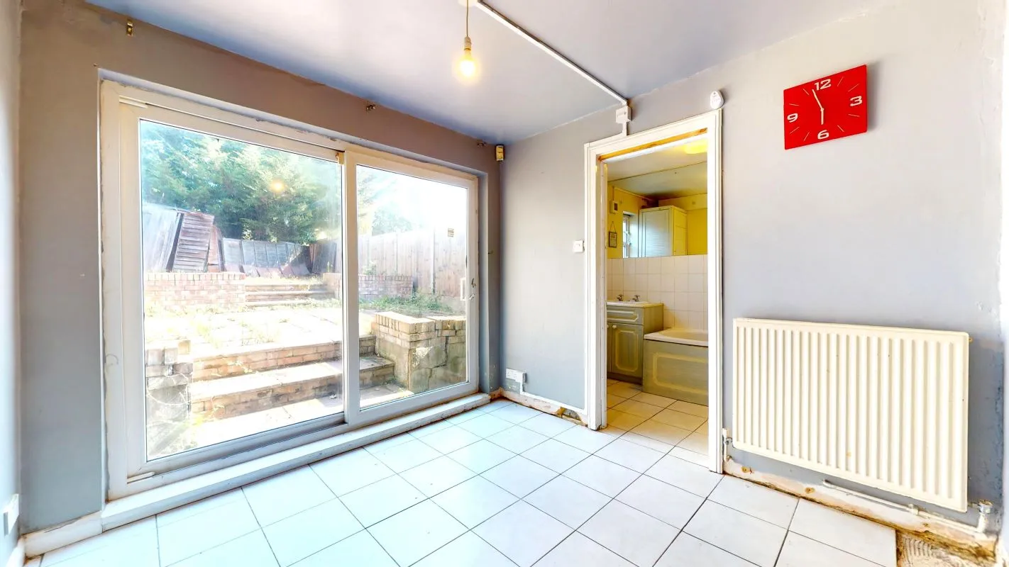 Online Property Auction in London: Churchdown, Bromley, BR1 5PQ | Auction ends 22/10/2025, a Guide Price of £250,000+.