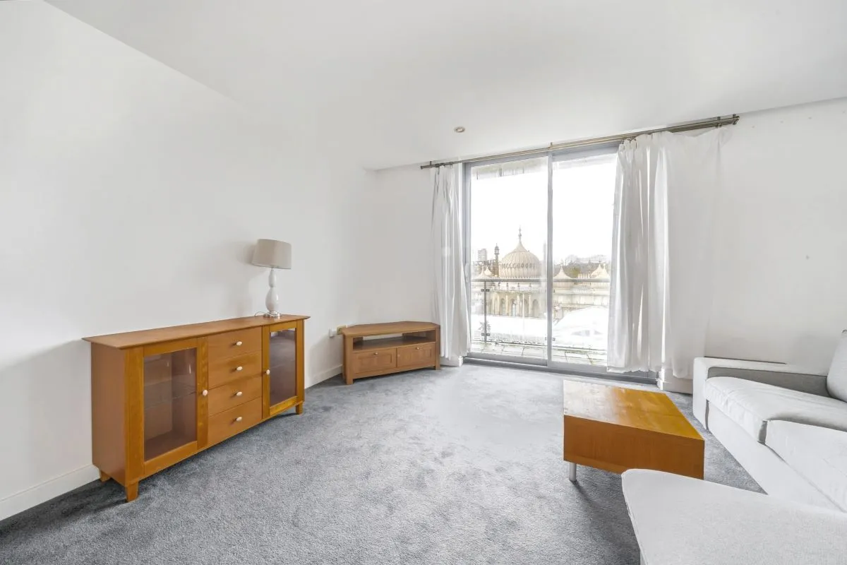 Online Property Auction in London: Glass Pavilion, 2 Princes Street, Brighton, BN2 1RD | Auction ends 04/12/2025, a Guide Price of £360,000+.