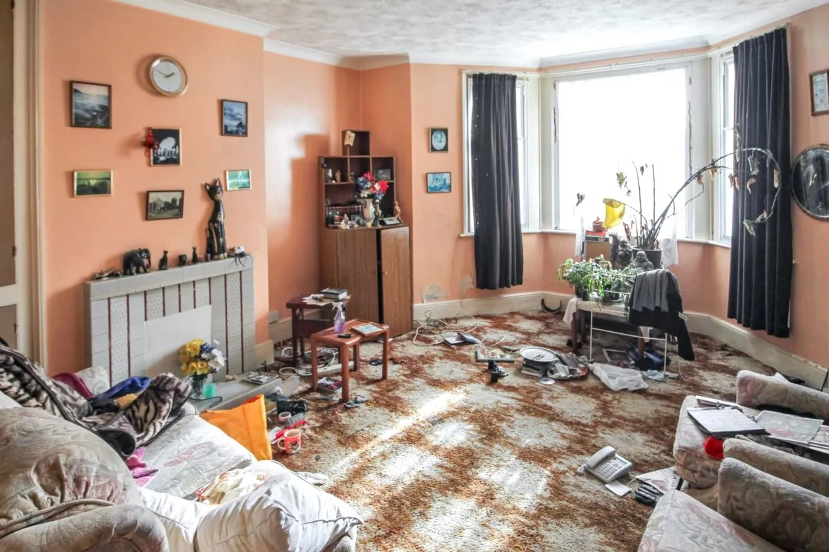 Online Property Auction in London: Pevensey Road, St. Leonards-on-Sea, TN38 0LE | Auction ends 04/12/2025, a Guide Price of £135,000+.