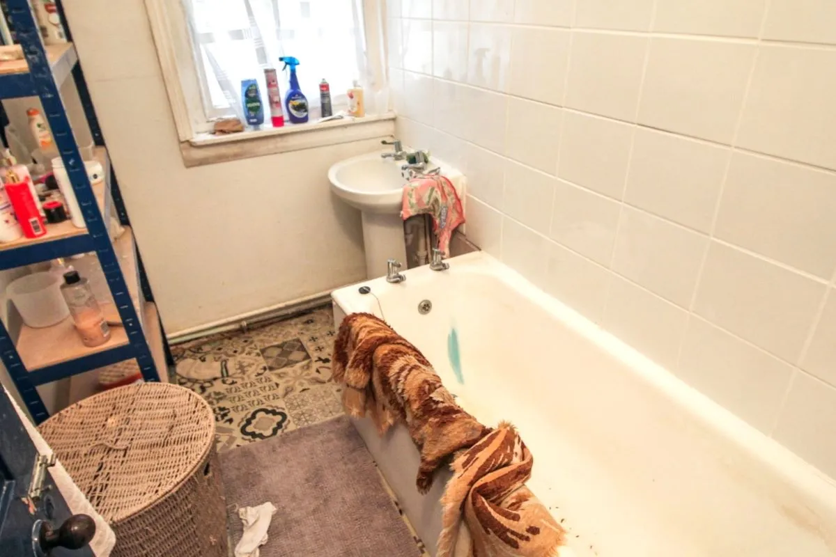 Online Property Auction in London: Pevensey Road, St. Leonards-on-Sea, TN38 0LE | Auction ends 04/12/2025, a Guide Price of £135,000+.