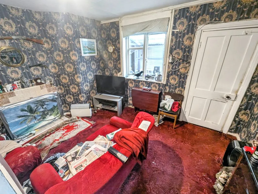 Online Property Auction in London: Ryde Avenue, Grantham, NG31 7DY | Auction ends 04/12/2025, a Guide Price of £70,000+.