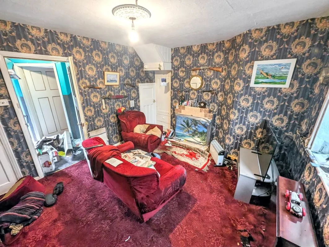 Online Property Auction in London: Ryde Avenue, Grantham, NG31 7DY | Auction ends 04/12/2025, a Guide Price of £70,000+.