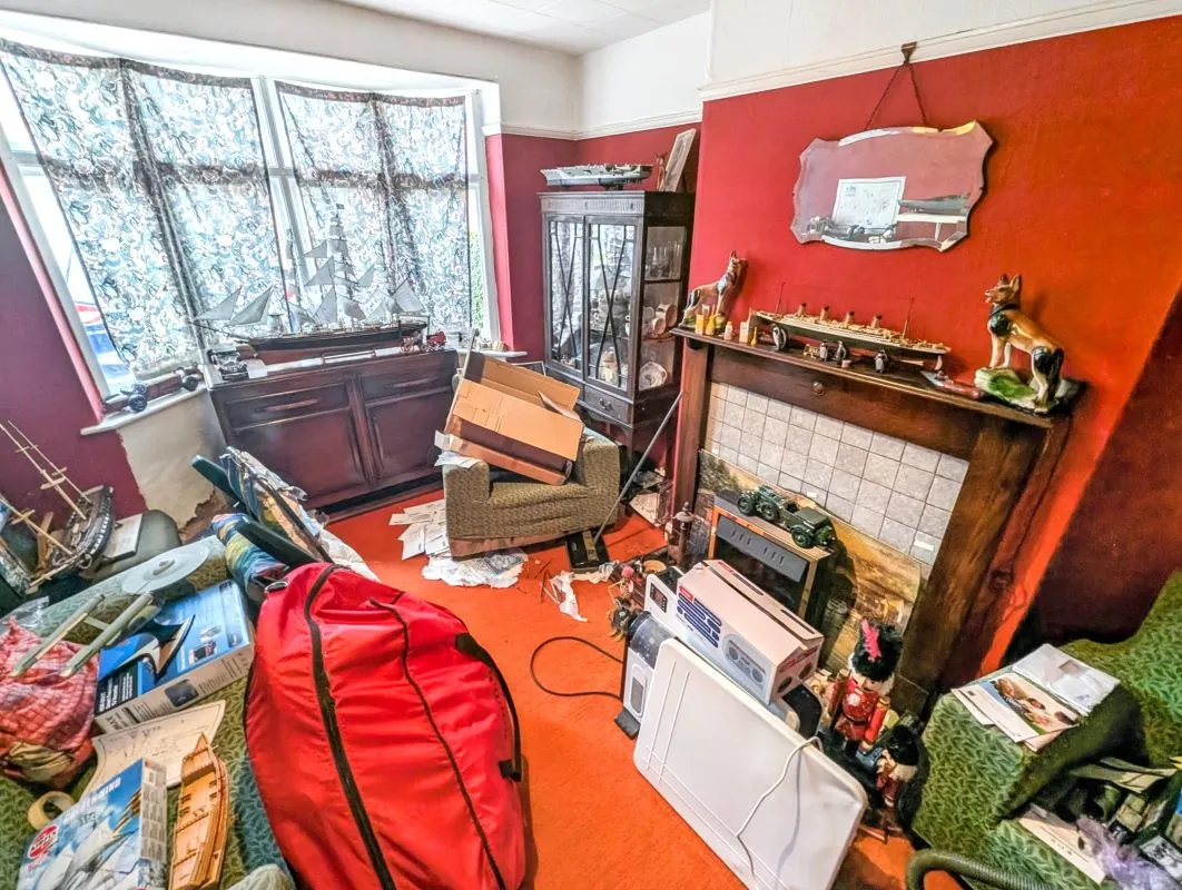 Online Property Auction in London: Ryde Avenue, Grantham, NG31 7DY | Auction ends 04/12/2025, a Guide Price of £70,000+.