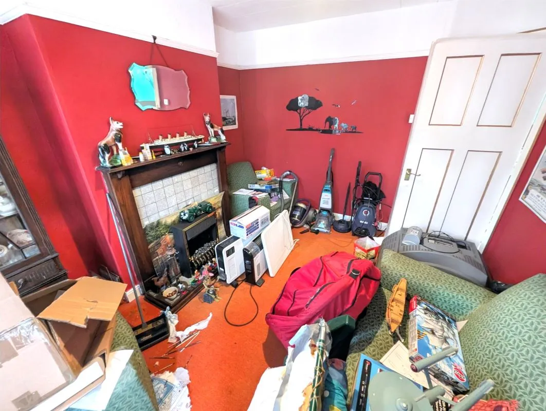 Online Property Auction in London: Ryde Avenue, Grantham, NG31 7DY | Auction ends 04/12/2025, a Guide Price of £70,000+.