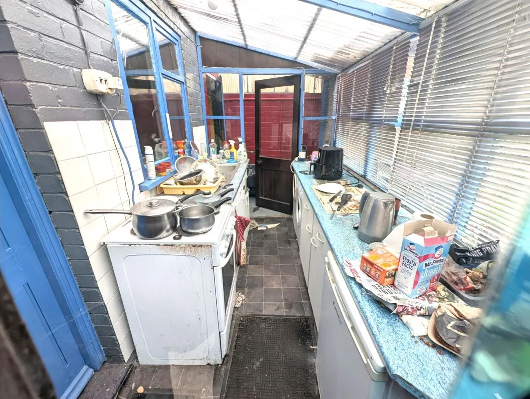 Online Property Auction in London: Ryde Avenue, Grantham, NG31 7DY | Auction ends 04/12/2025, a Guide Price of £70,000+.
