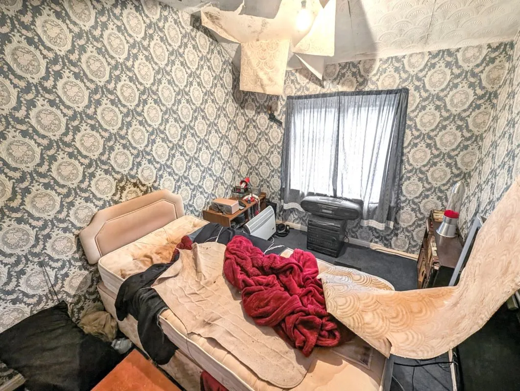 Online Property Auction in London: Ryde Avenue, Grantham, NG31 7DY | Auction ends 04/12/2025, a Guide Price of £70,000+.