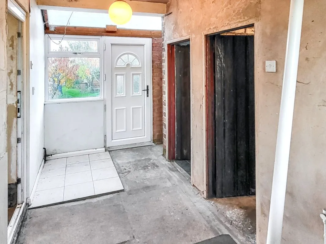 Online Property Auction in London: Moor Lane, Branston Booths, Lincoln, LN4 1JE | Auction ends 04/12/2025, a Guide Price of £50,000+.