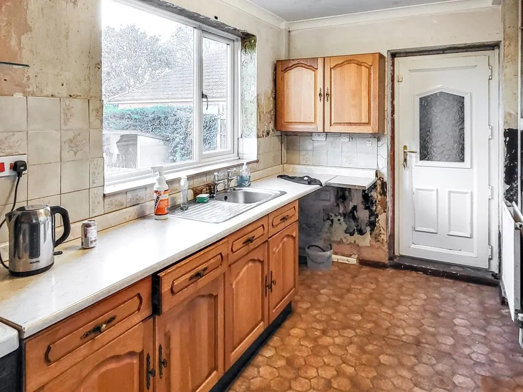 Online Property Auction in London: Moor Lane, Branston Booths, Lincoln, LN4 1JE | Auction ends 04/12/2025, a Guide Price of £50,000+.