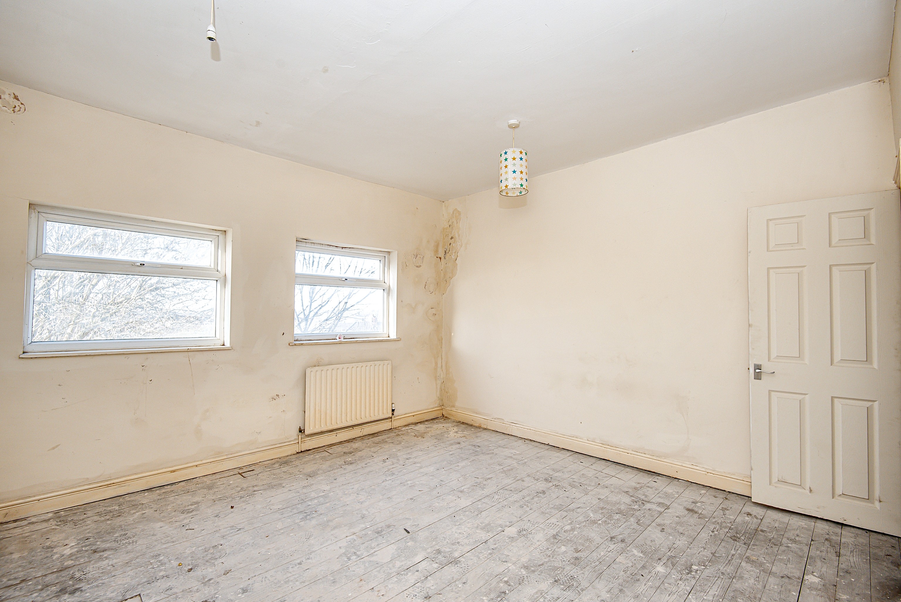 Field Crescent, South Elmsall, Pontefract, WF9 2EG