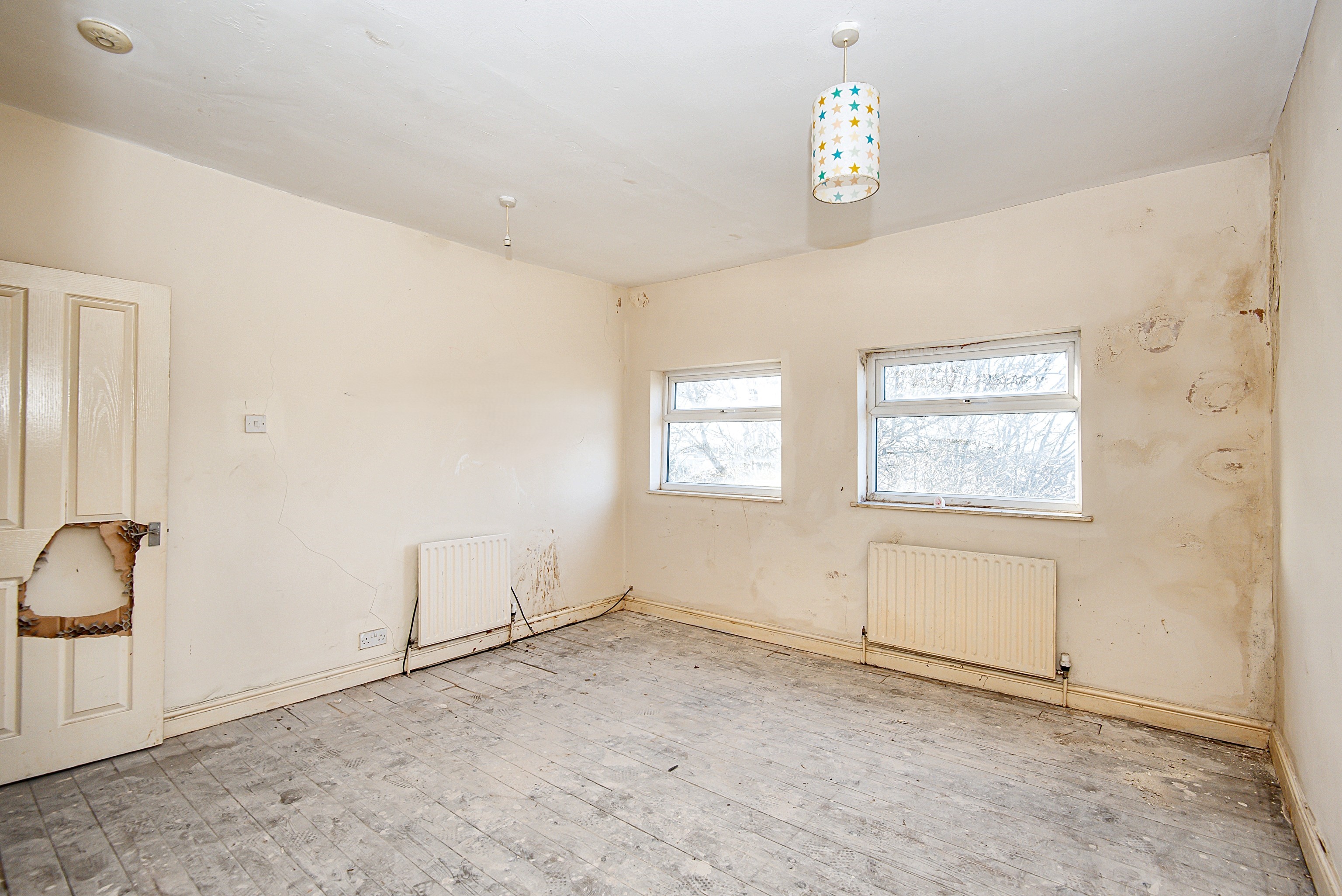 Field Crescent, South Elmsall, Pontefract, WF9 2EG