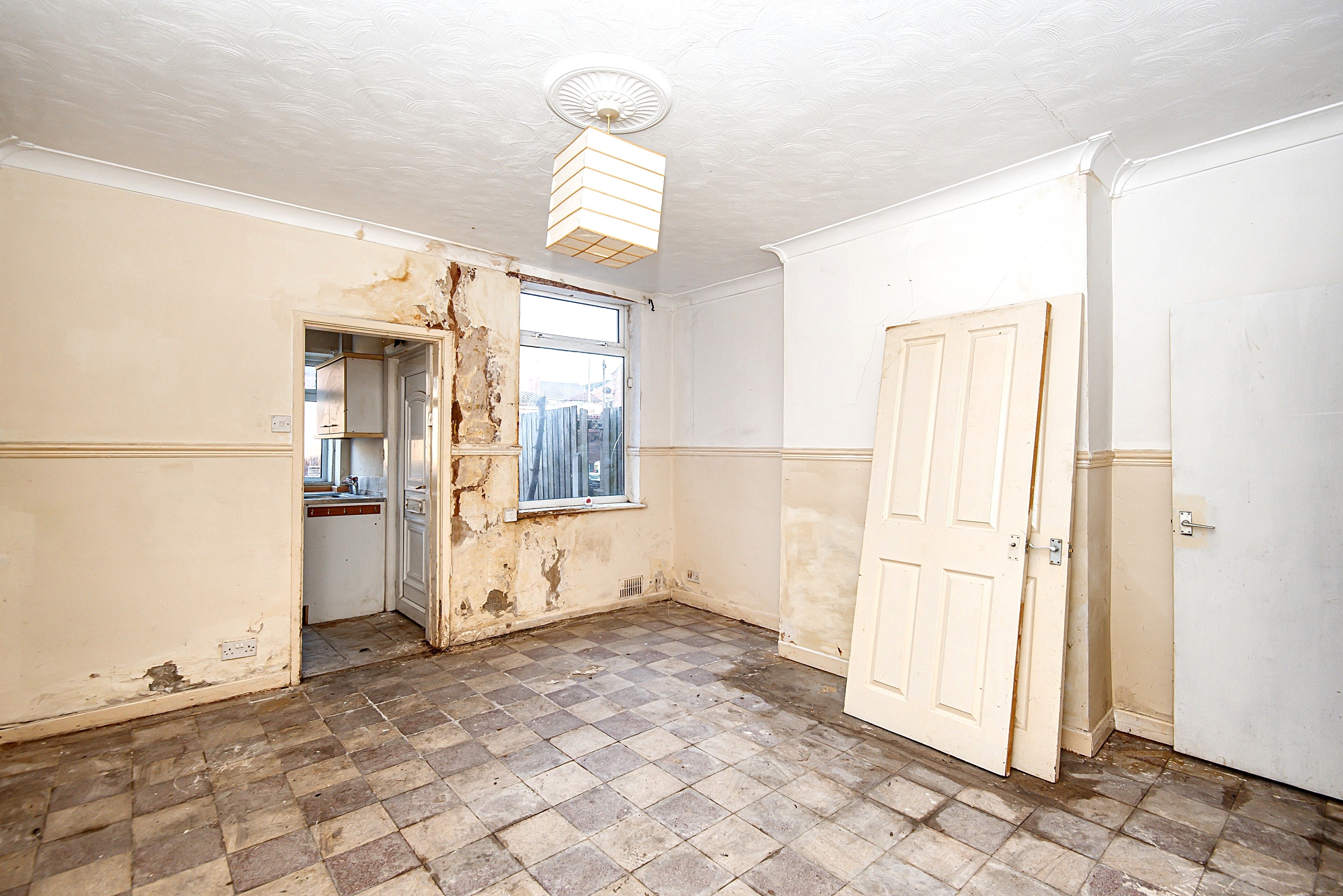 Field Crescent, South Elmsall, Pontefract, WF9 2EG