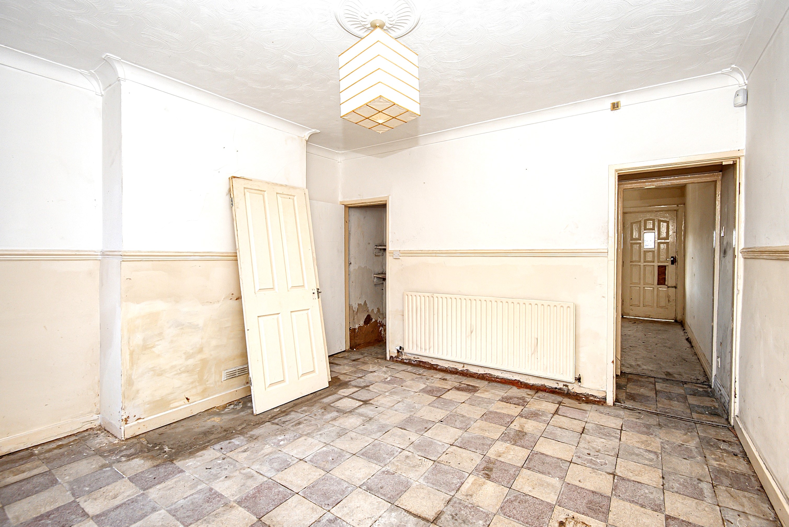 Field Crescent, South Elmsall, Pontefract, WF9 2EG