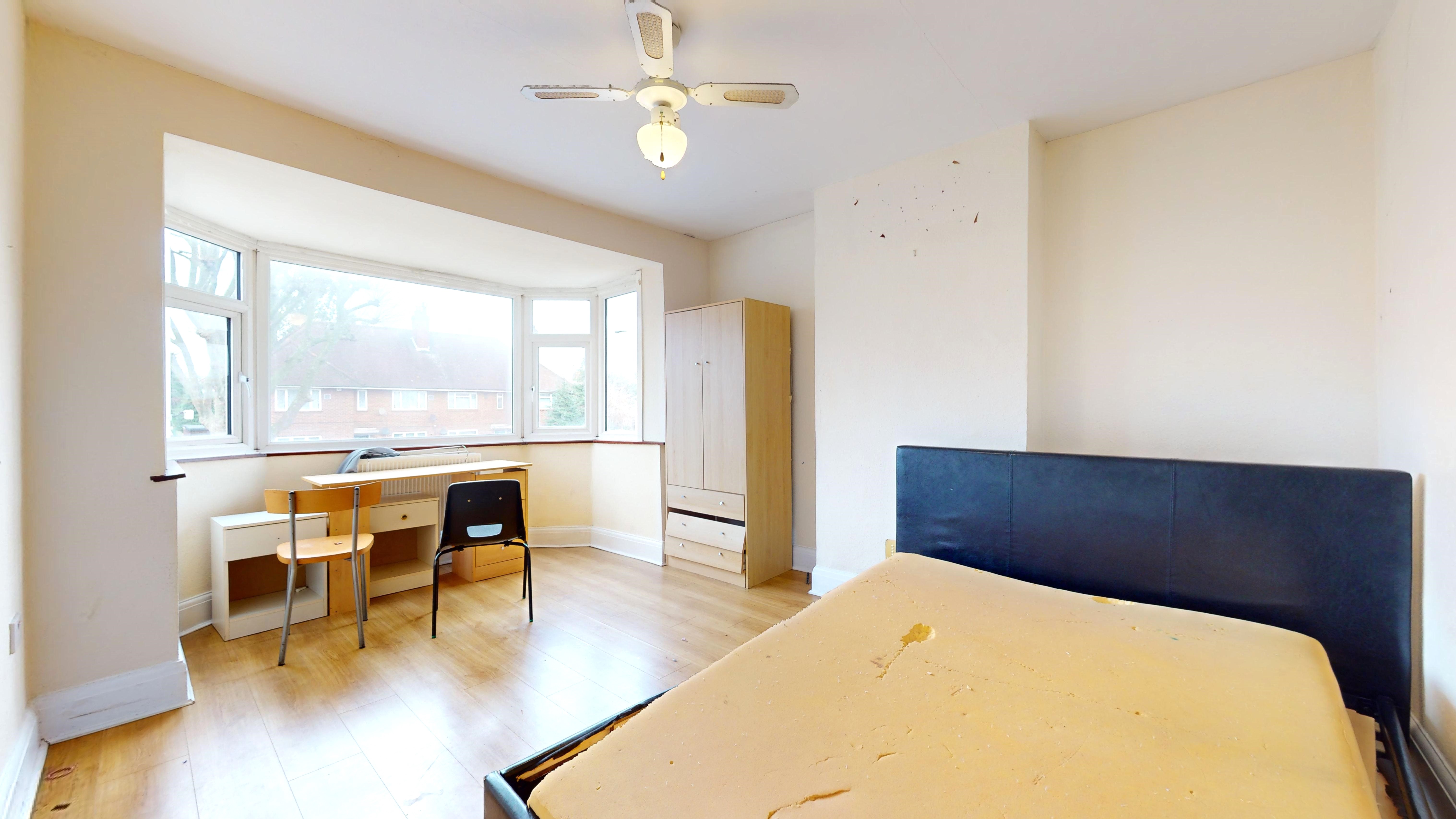 Rush Green Road, Romford, RM7 0PT