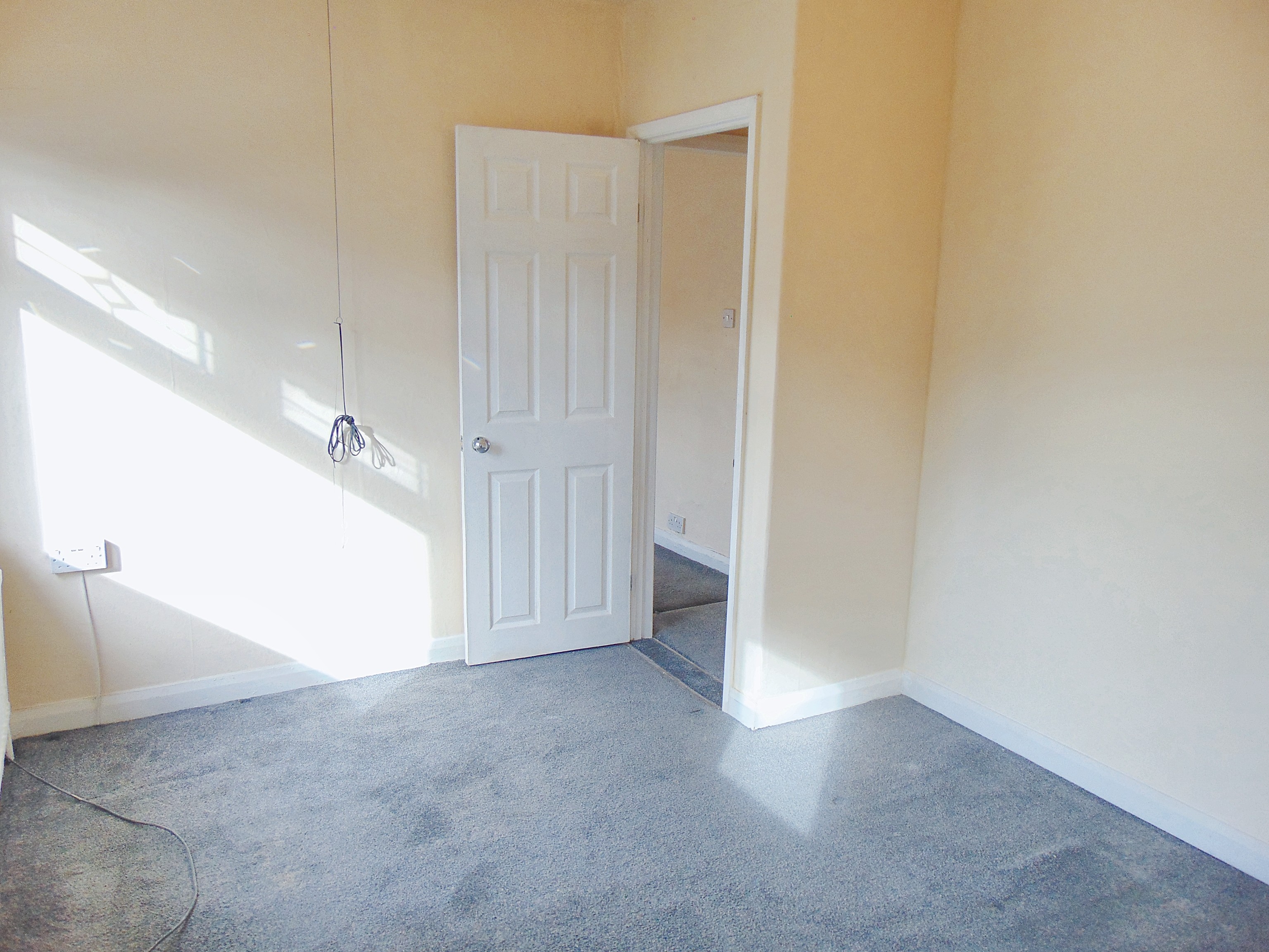 Warren Avenue, Wakefield, WF2 7JN