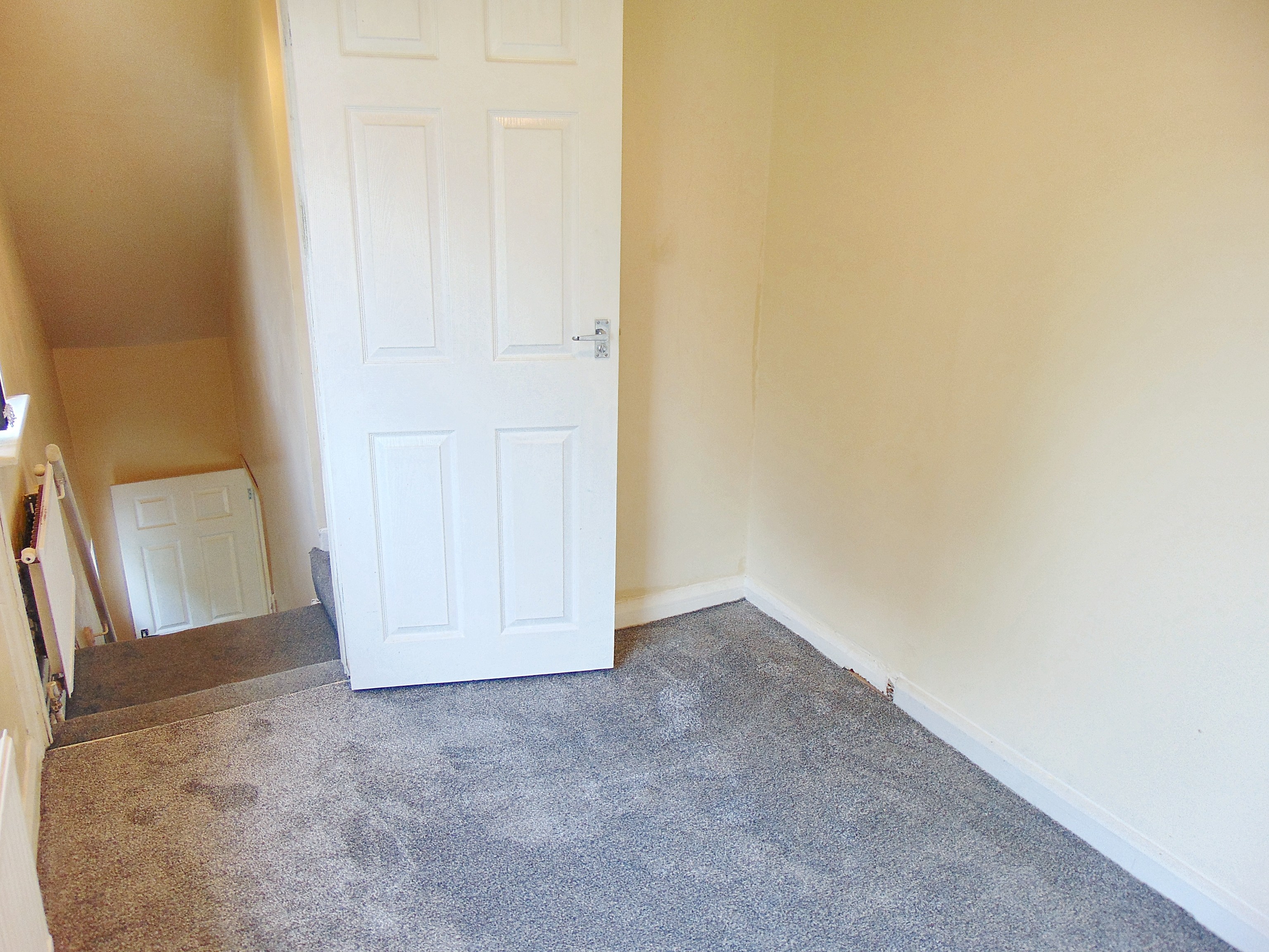 Warren Avenue, Wakefield, WF2 7JN