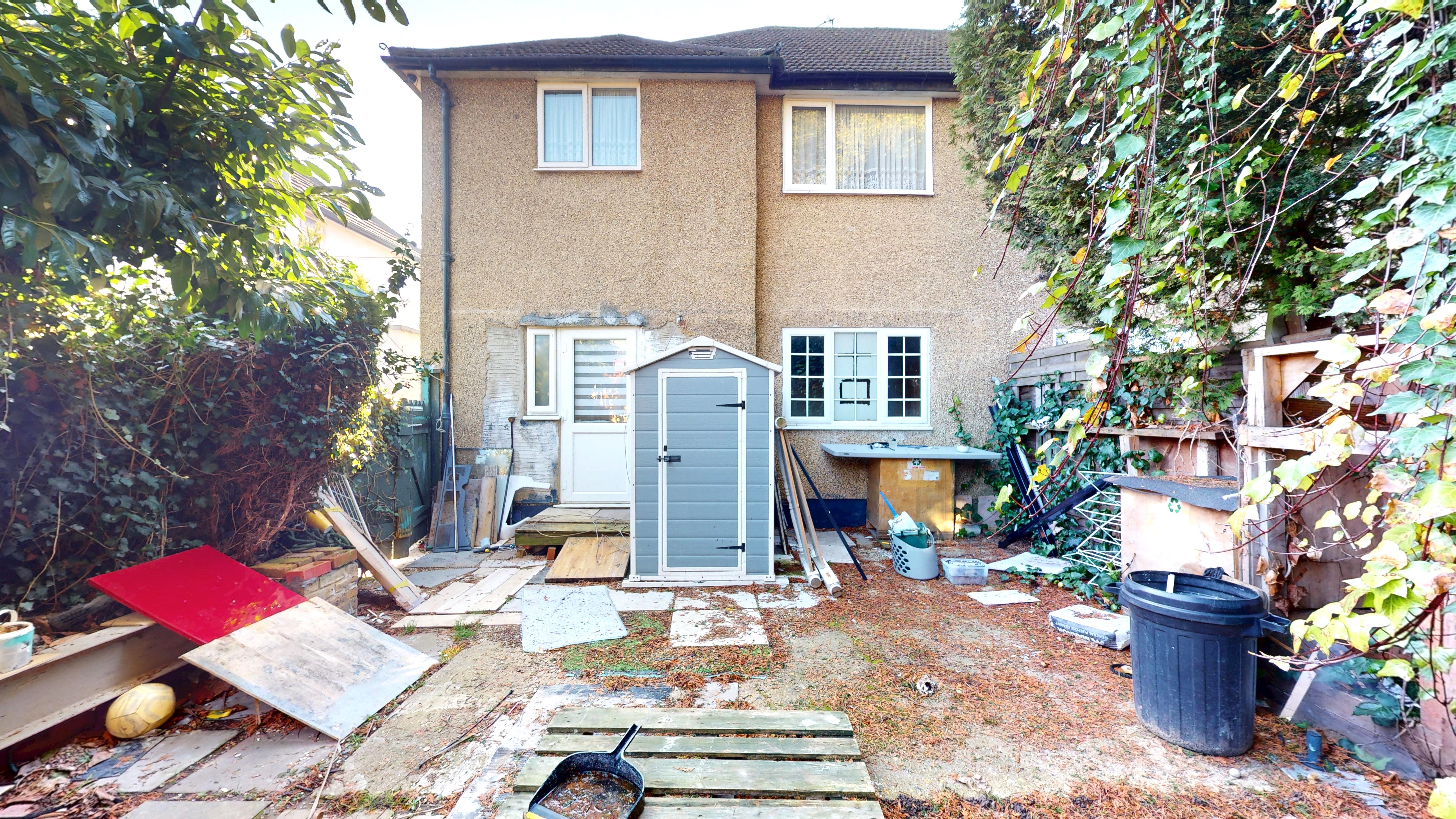 Daleham Drive, Uxbridge, Middlesex, UB8 3HW