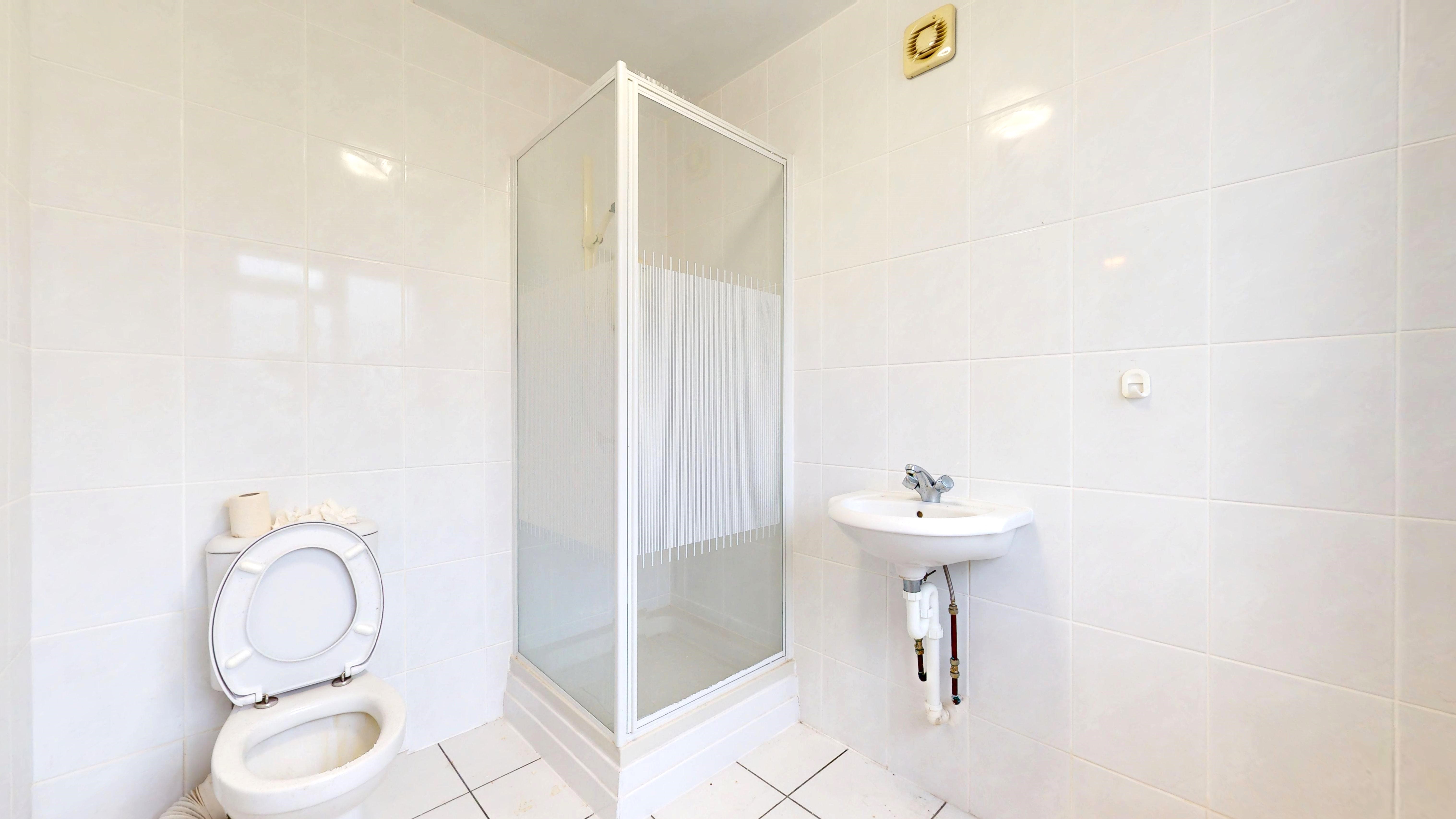 Lavender Avenue, Kingsbury, NW9 8HE