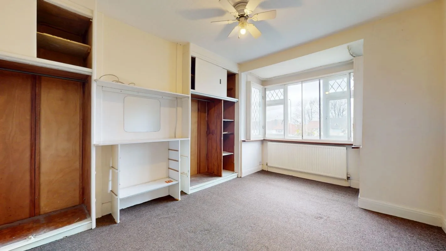 North Circular Road, Neasden, NW2 7QJ