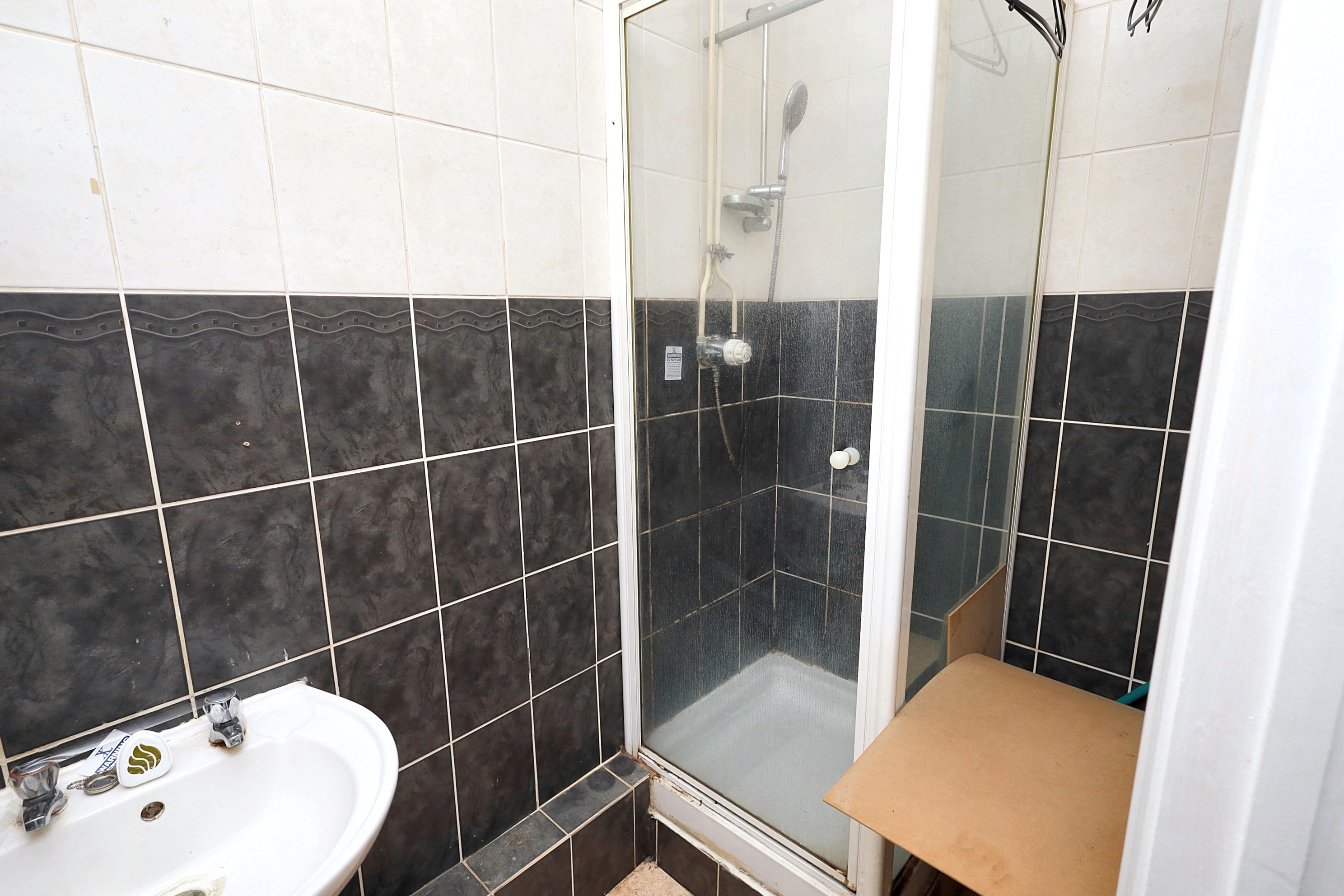 27 Biscot Road, Luton, LU3 1AH