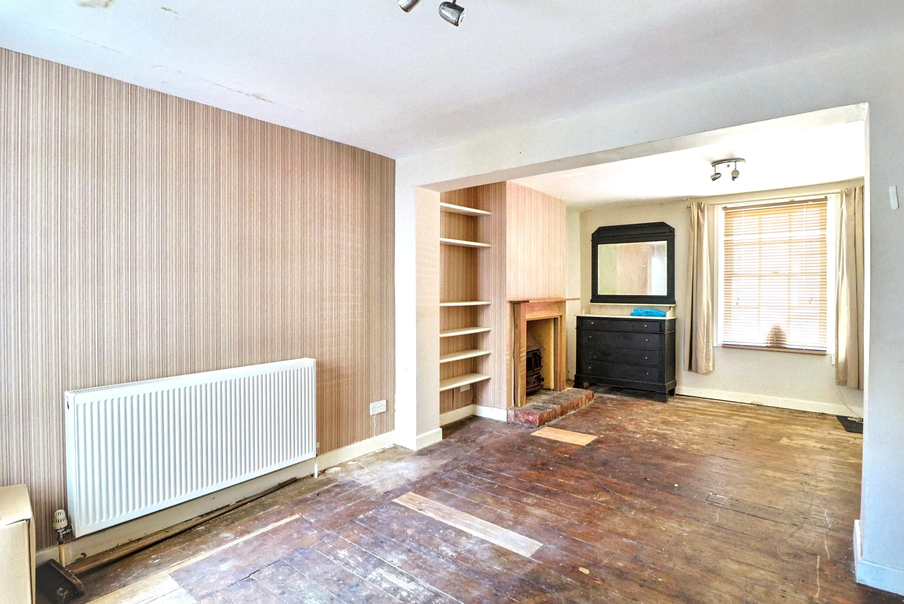 Bath Street, Weymouth, DT4 7DS