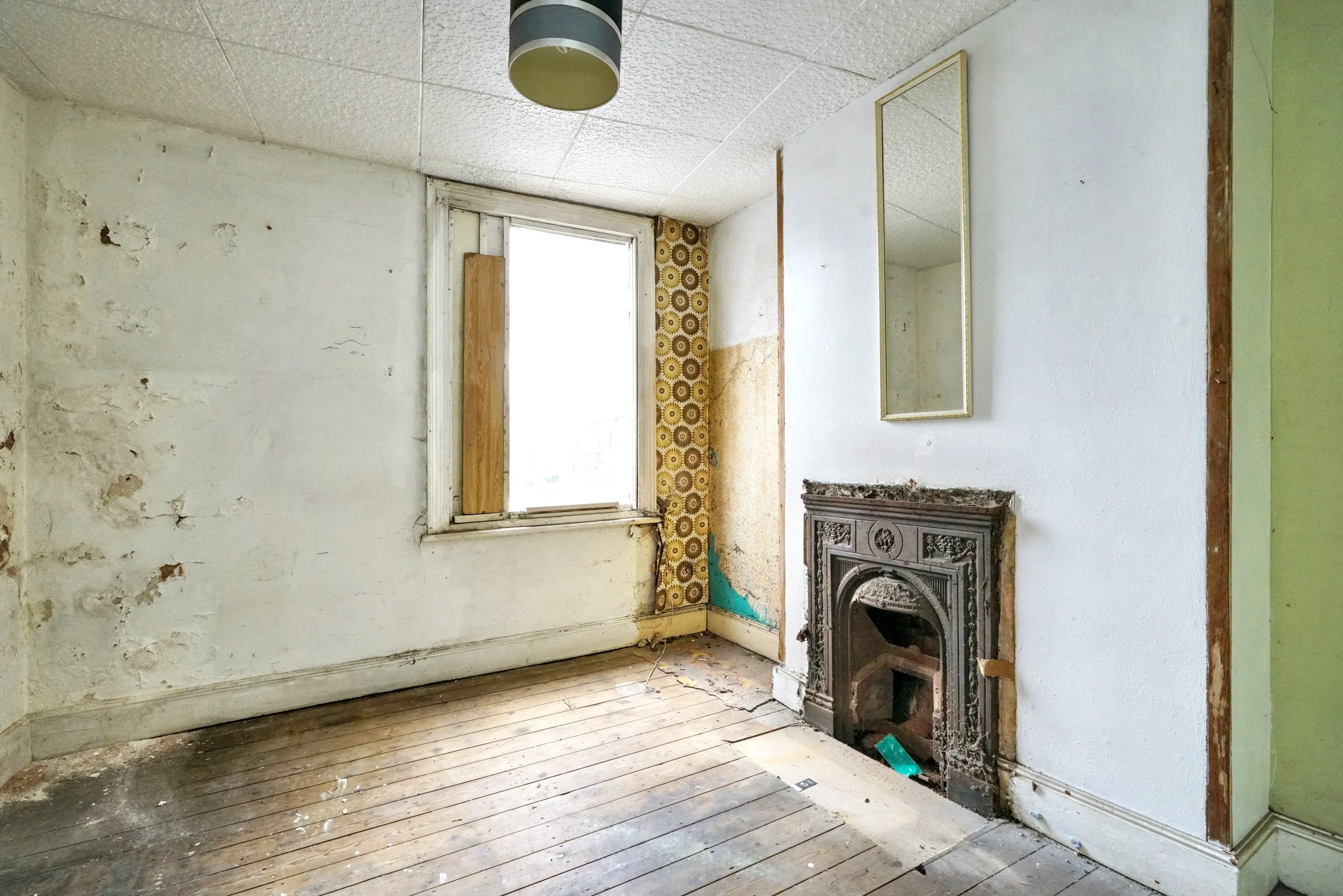 Arnold Road, Nottingham, NG6 0DN