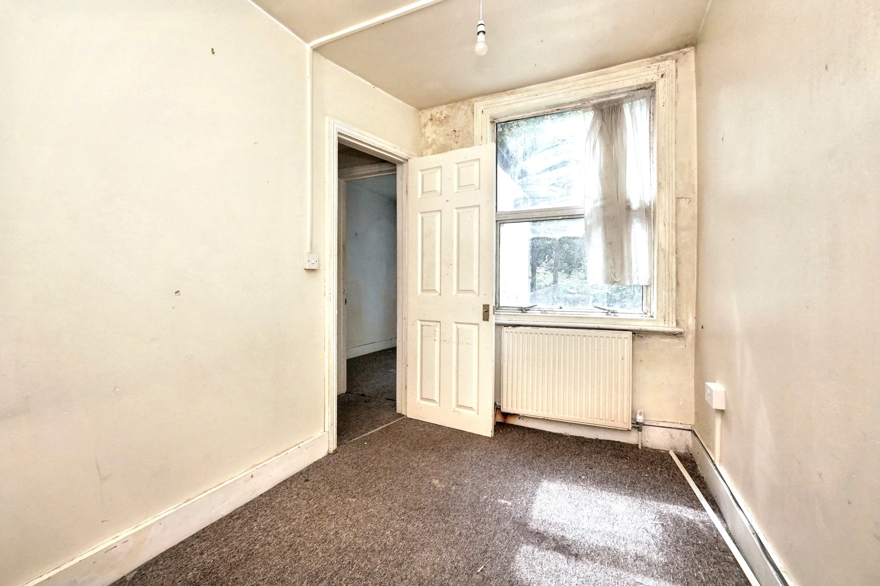 Hillside Road, Dover, Kent, CT17 0JQ
