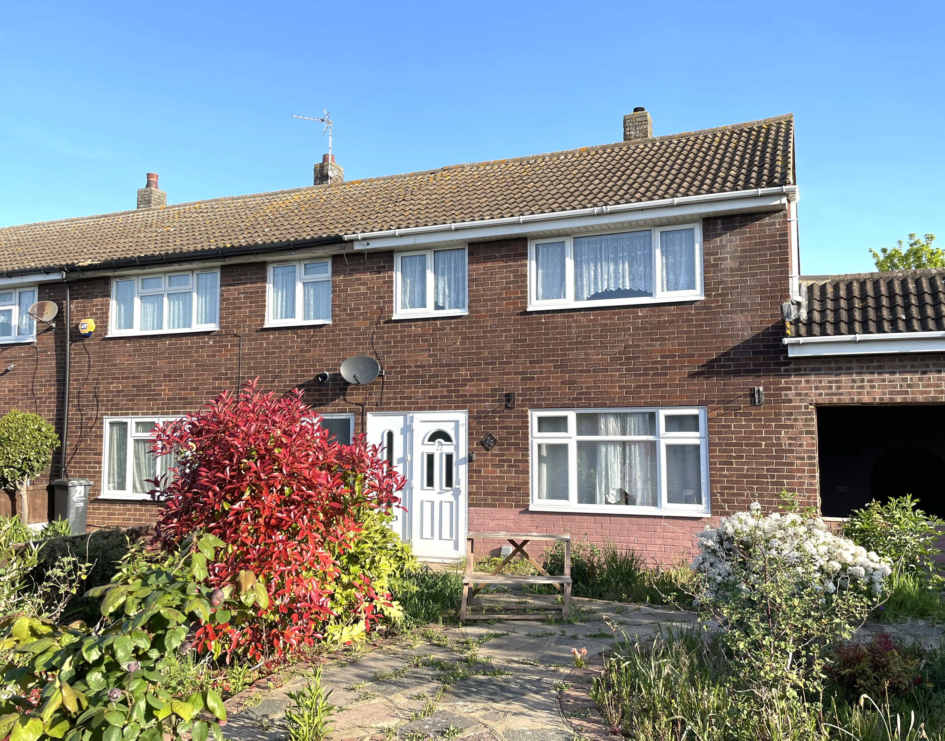 Danbury Close, Chadwell Heath, Romford, RM6 5HU