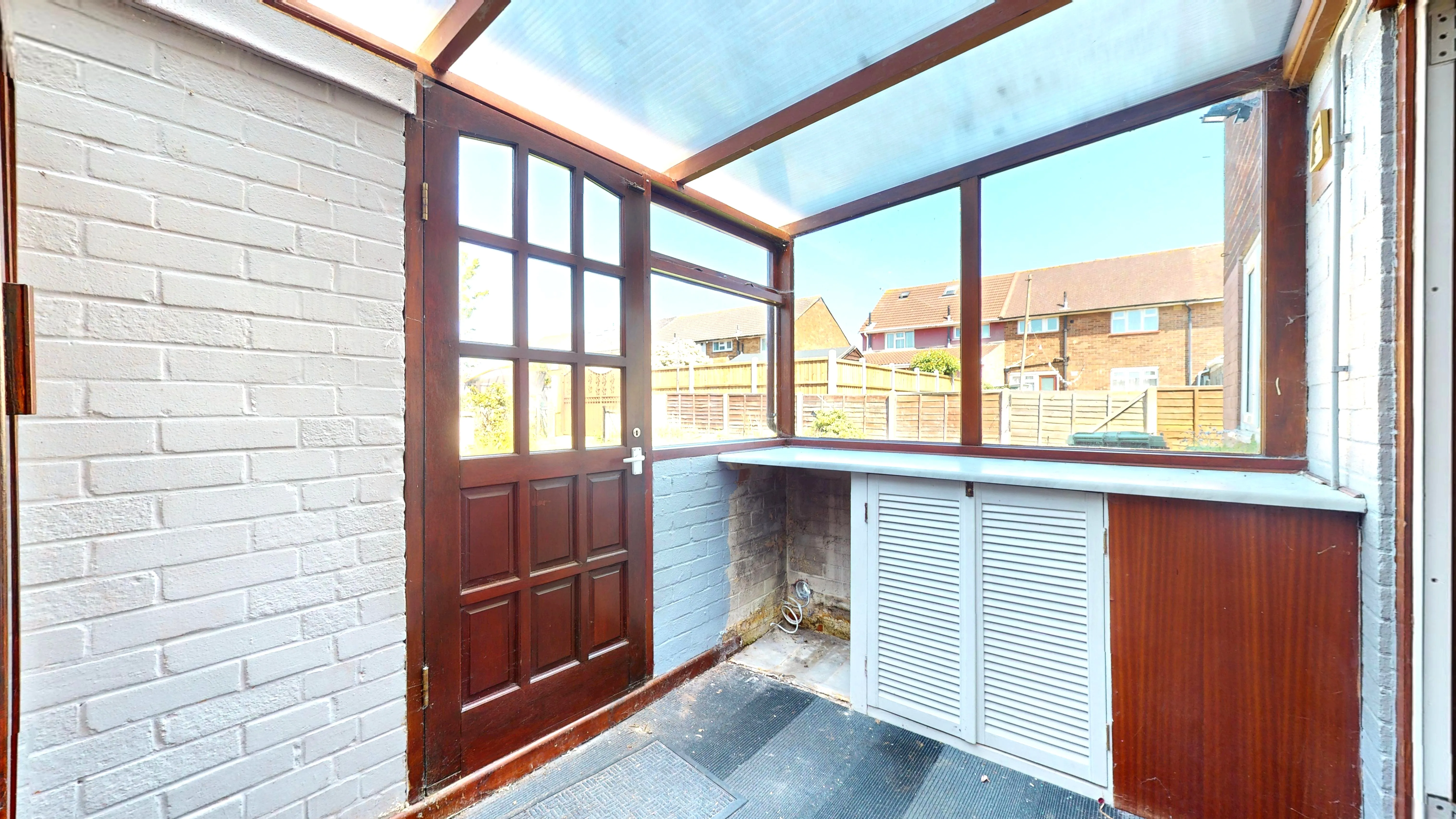 Danbury Close, Chadwell Heath, Romford, RM6 5HU
