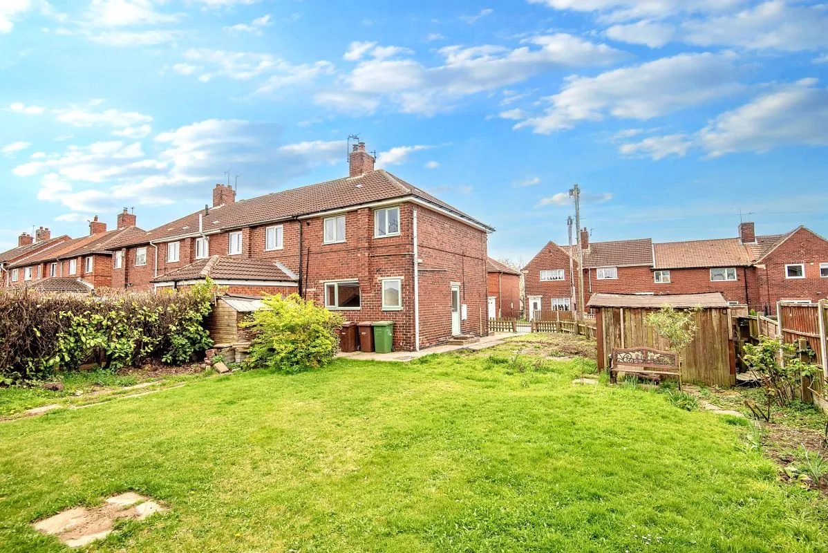Clayton Avenue, Upton, Pontefract, WF9 1JZ