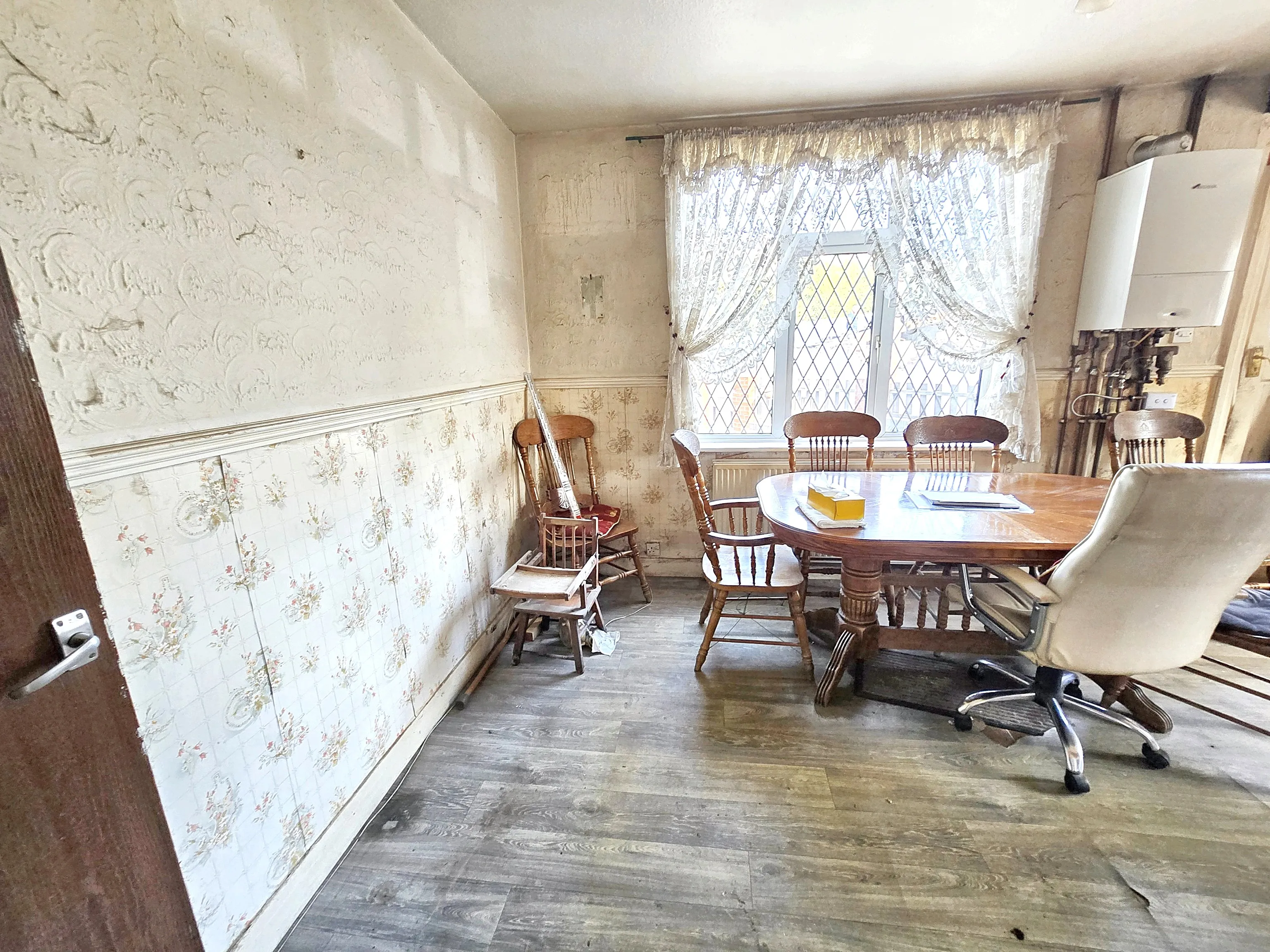 Wakefield Road, Pontefract, WF8 4HN