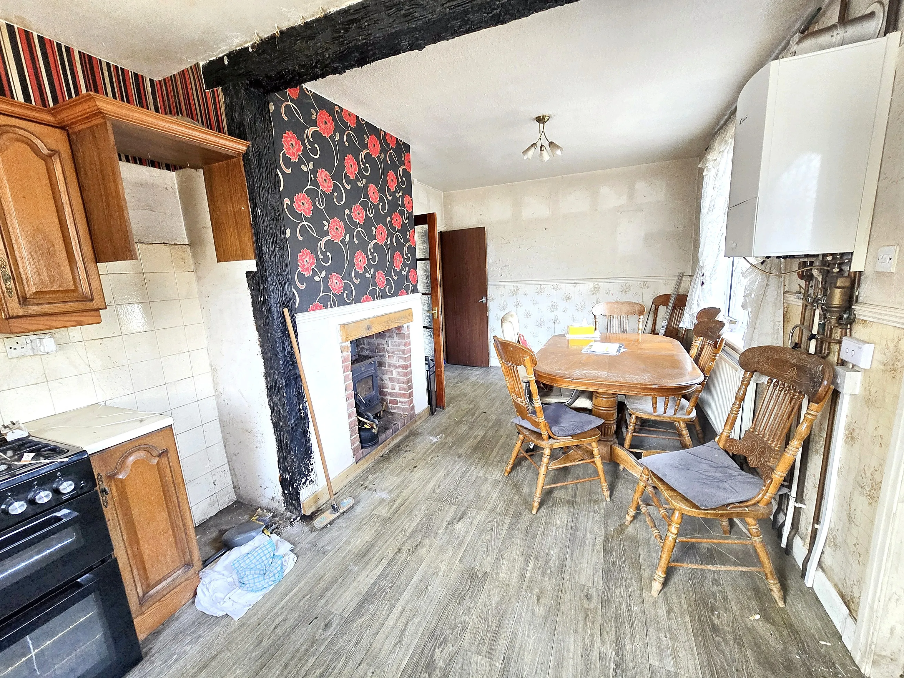Wakefield Road, Pontefract, WF8 4HN