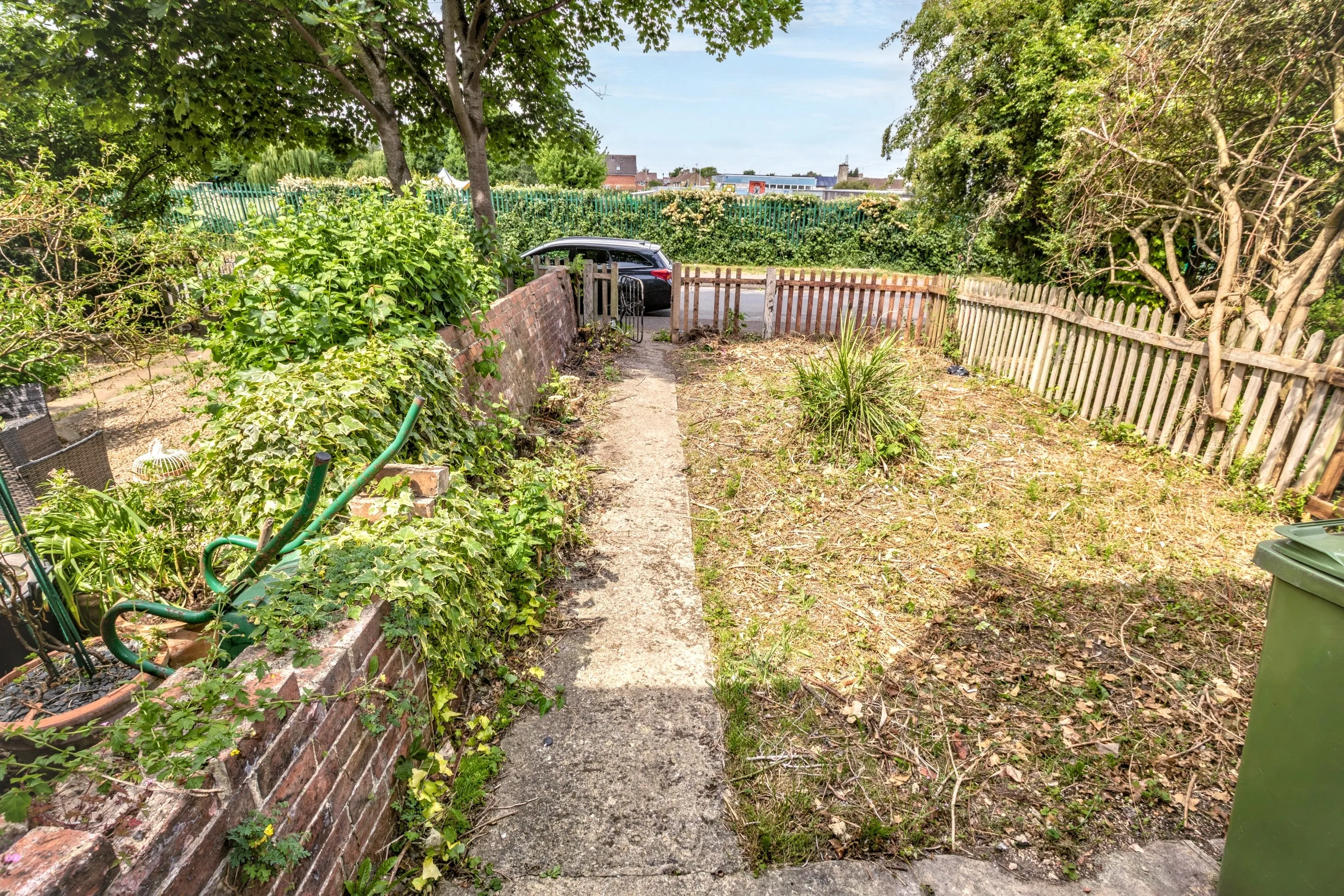 Village Road, Cheltenham, GL51 0BE