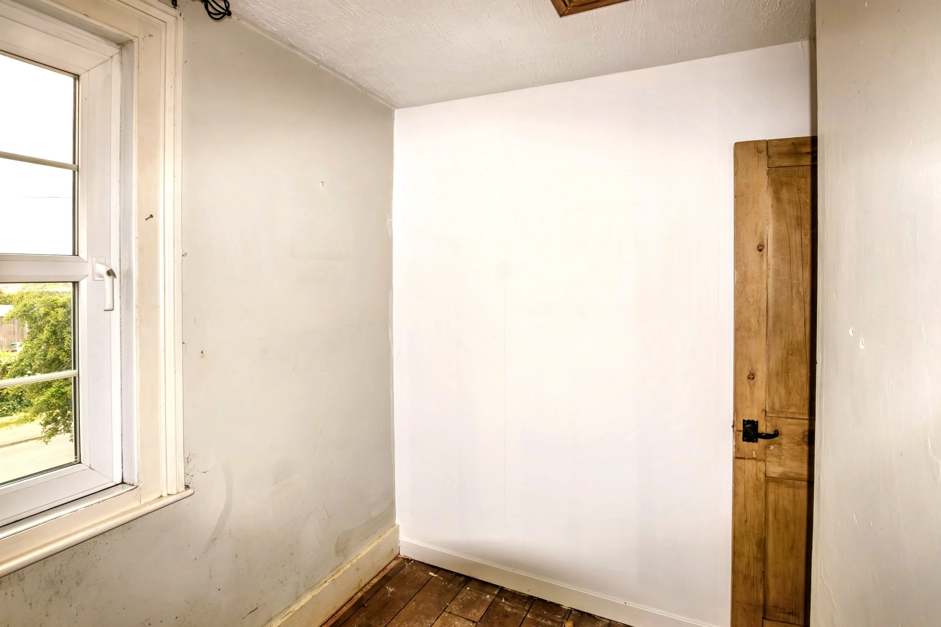 Village Road, Cheltenham, GL51 0BE