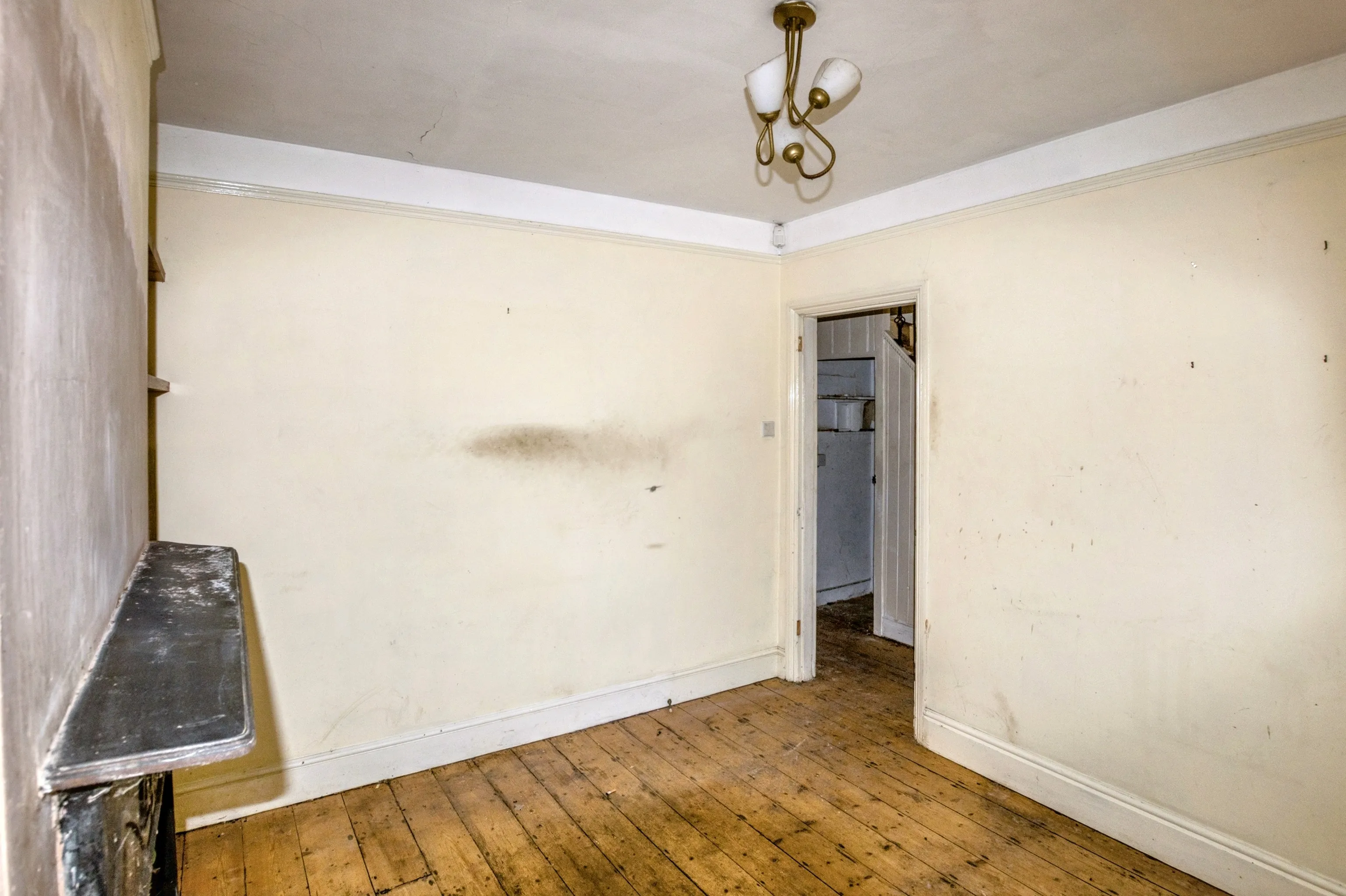 Village Road, Cheltenham, GL51 0BE
