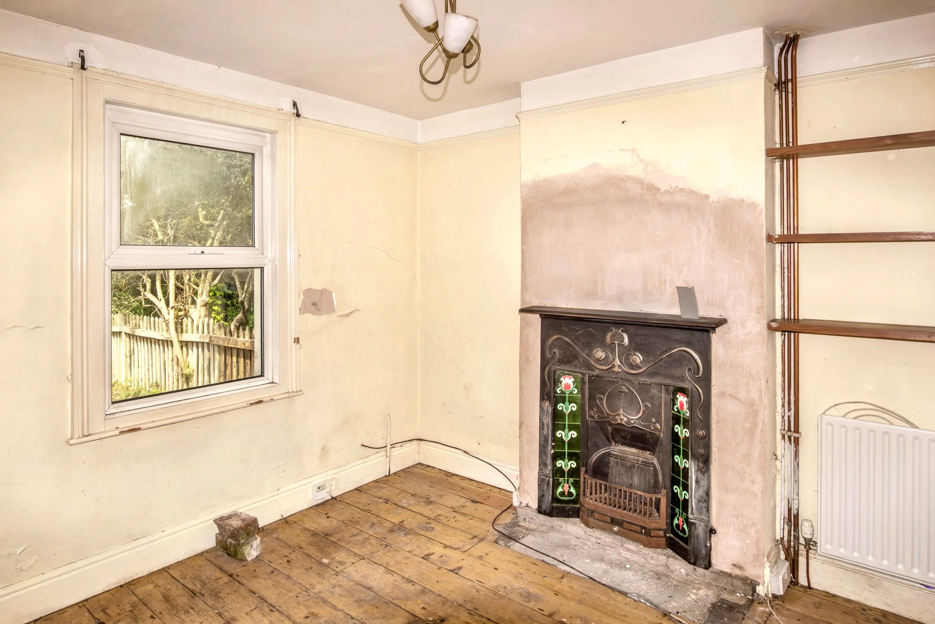 Village Road, Cheltenham, GL51 0BE