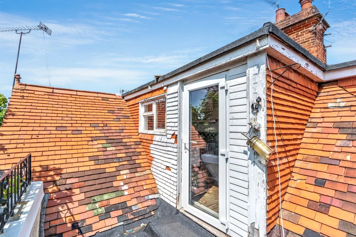 Frimley Road, Camberley, Surrey, GU15 3BD