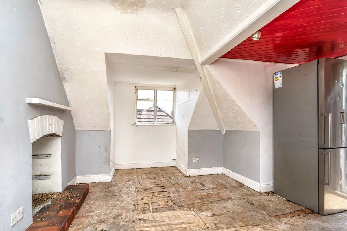 Frimley Road, Camberley, Surrey, GU15 3BD