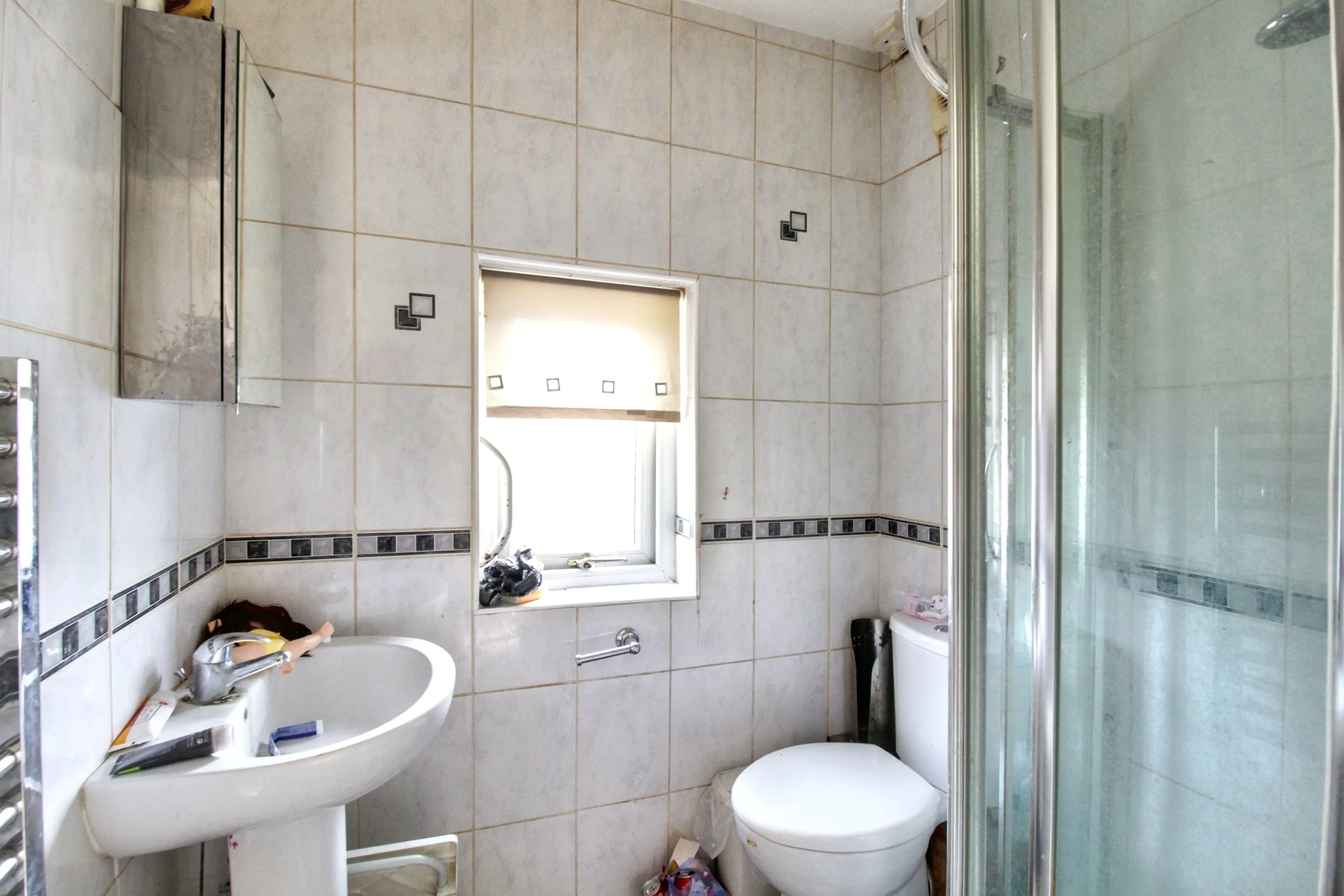 Colyer Road, Northfleet, Gravesend, DA11 8AT
