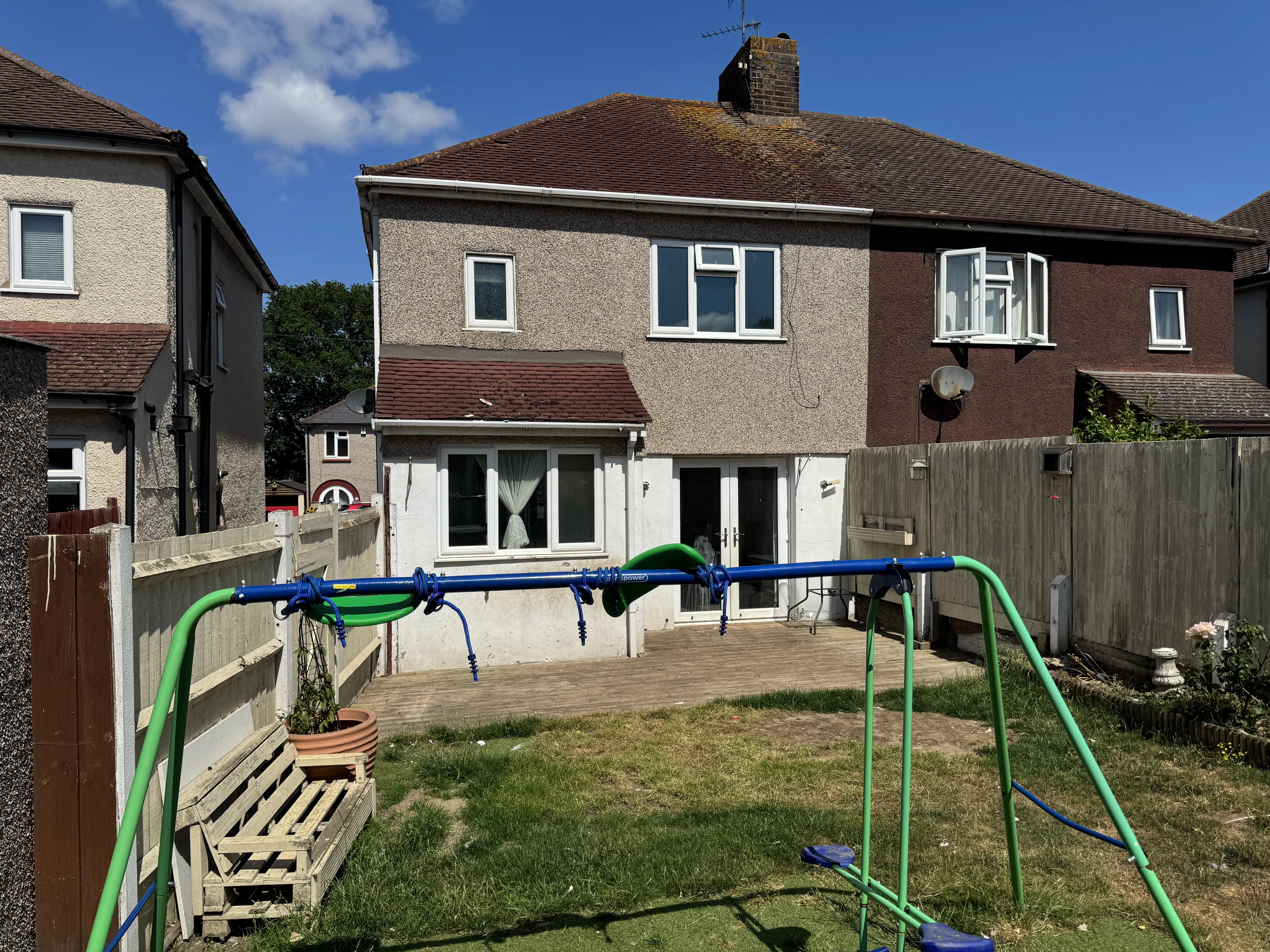 Colyer Road, Northfleet, Gravesend, DA11 8AT