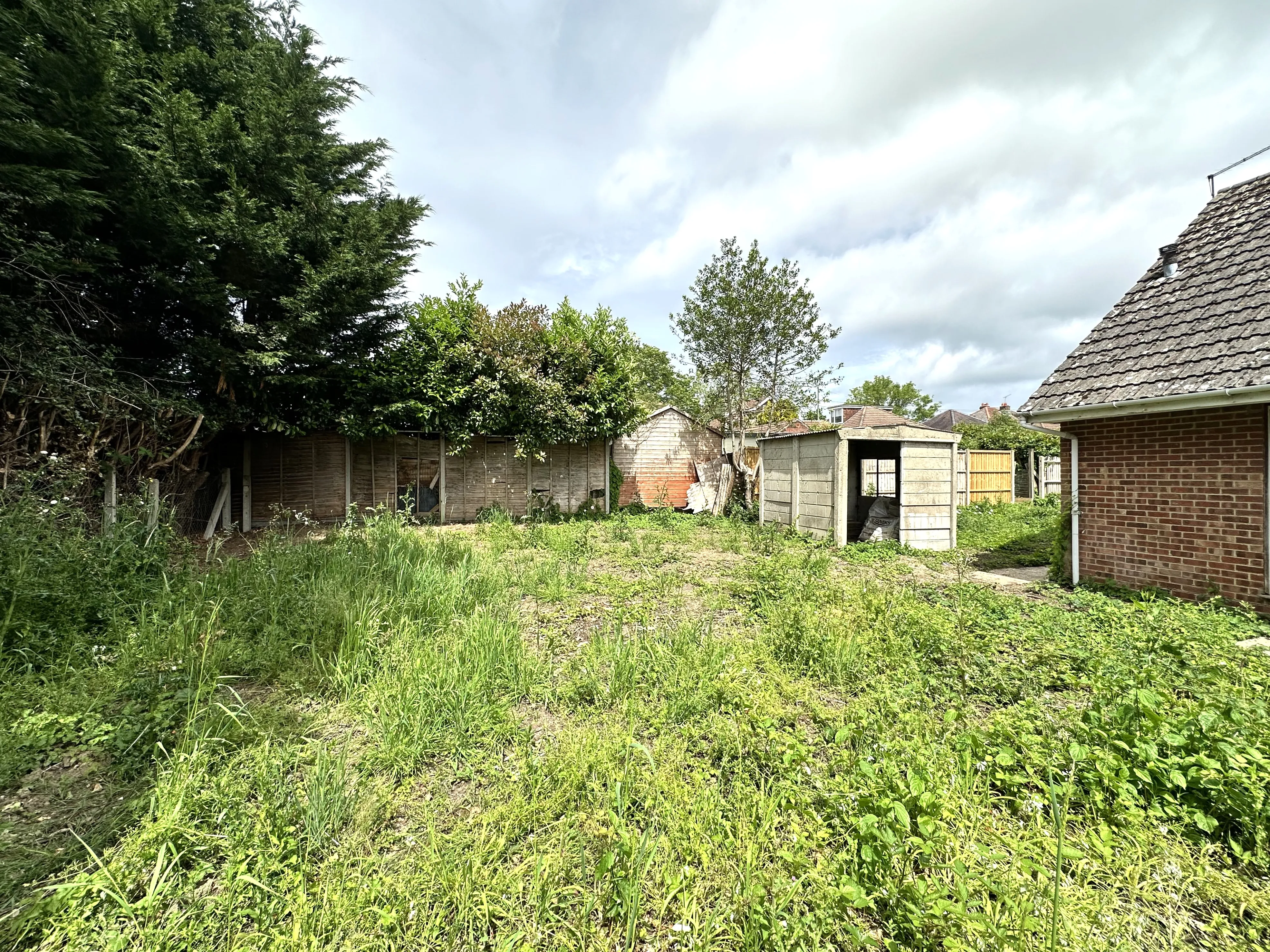 Frensham Court, Hedge End, Southampton, SO30 0FE