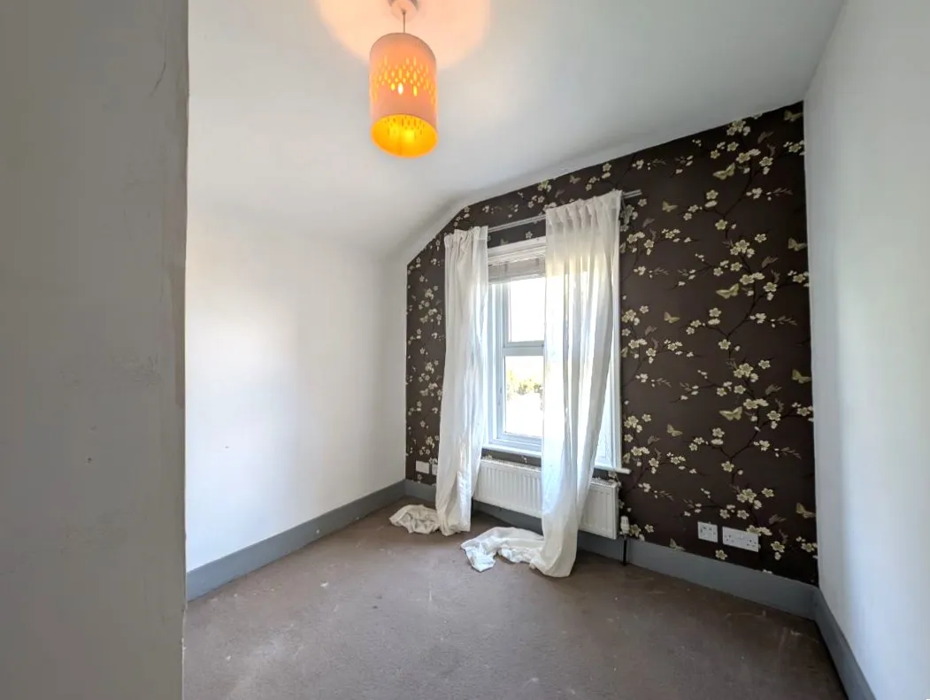 Tarring Road, Worthing, BN11 4HA
