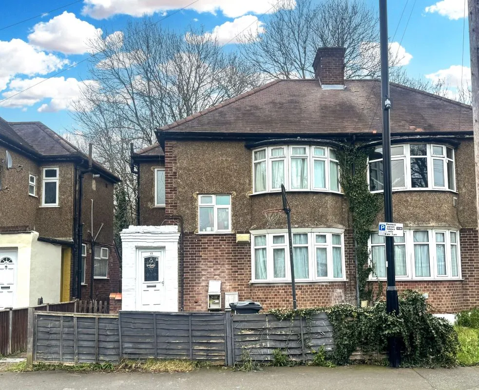 River Gardens, Feltham, TW14 0RE