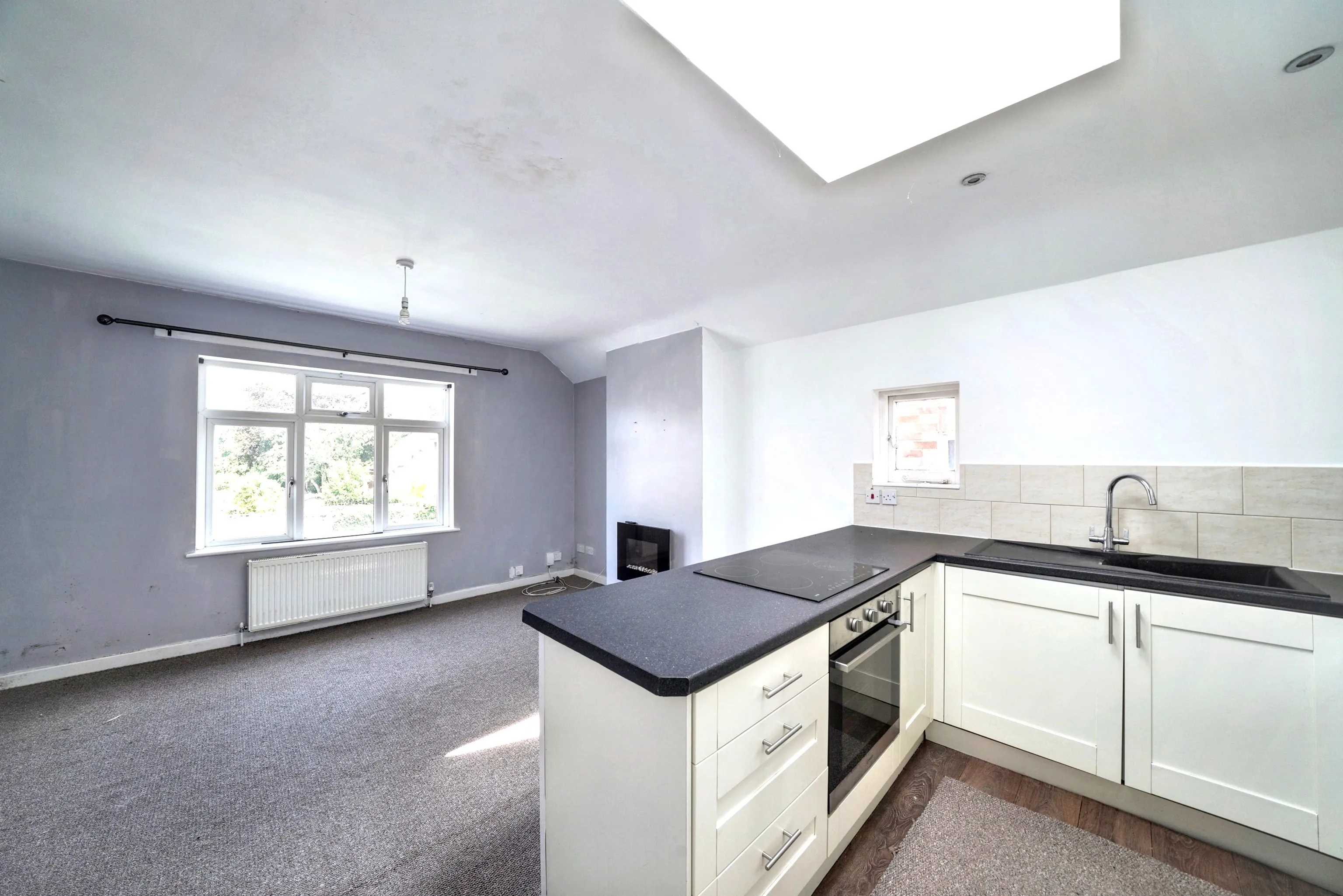 Chesterfield Road, Ashford, TW15 3PD