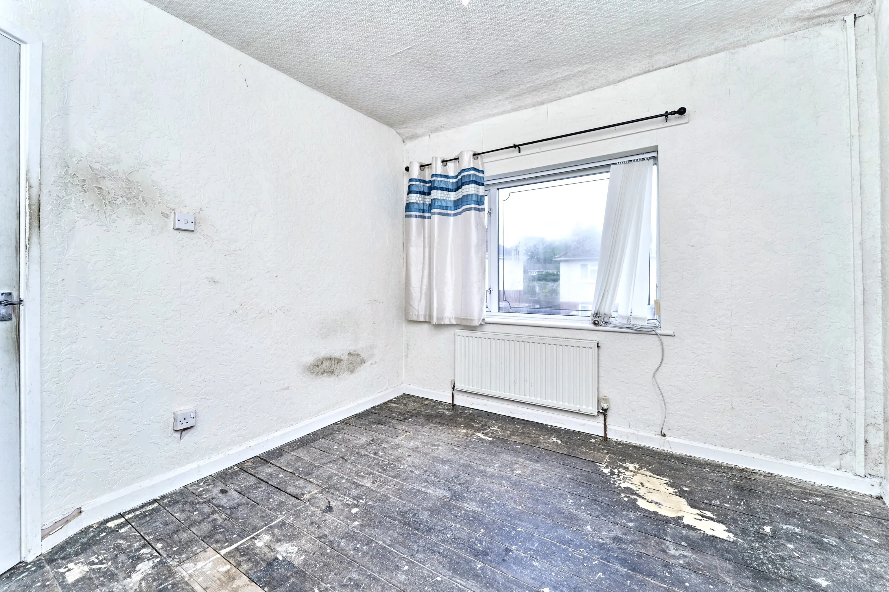 Pond Grove, Wolverhampton, WV2 1HQ