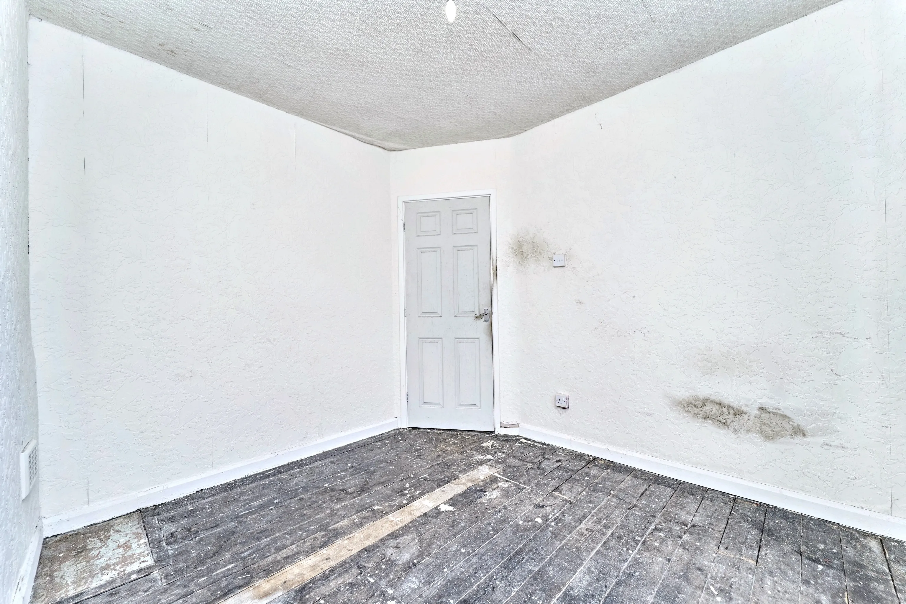 Pond Grove, Wolverhampton, WV2 1HQ